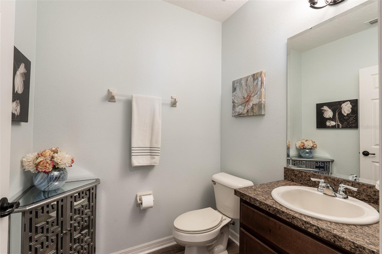 Image 31 of 50 For 9902 Lenox Street