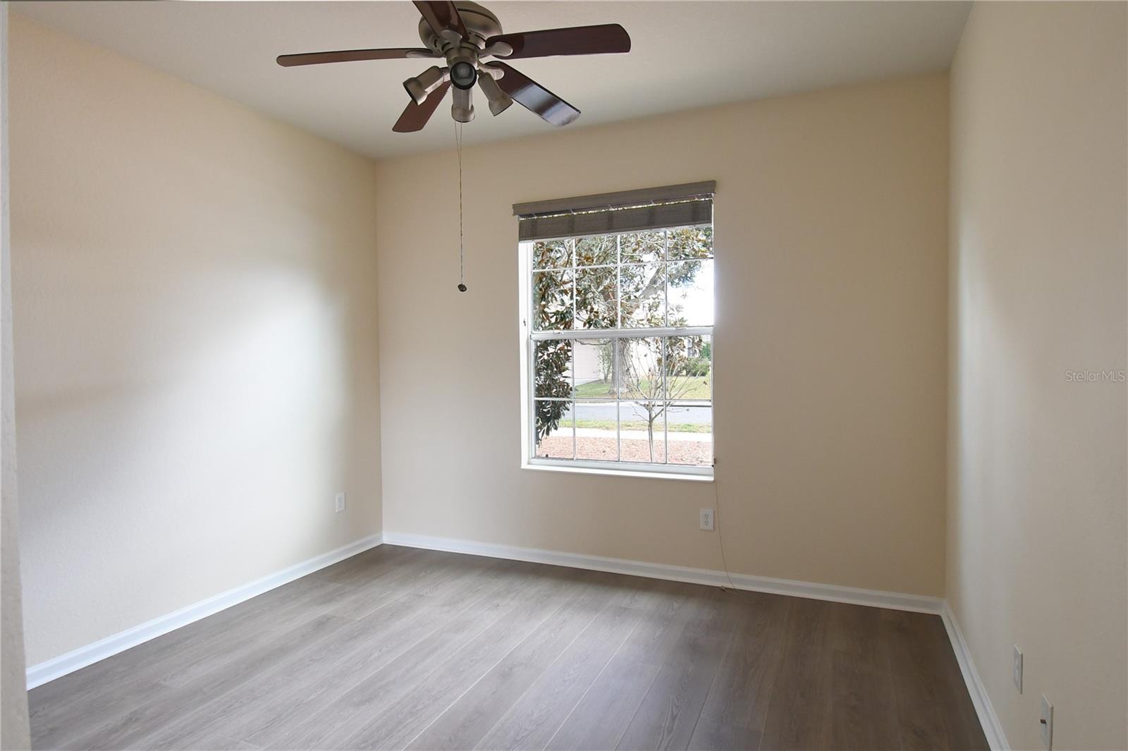 Image 17 of 28 For 6942 94th Court