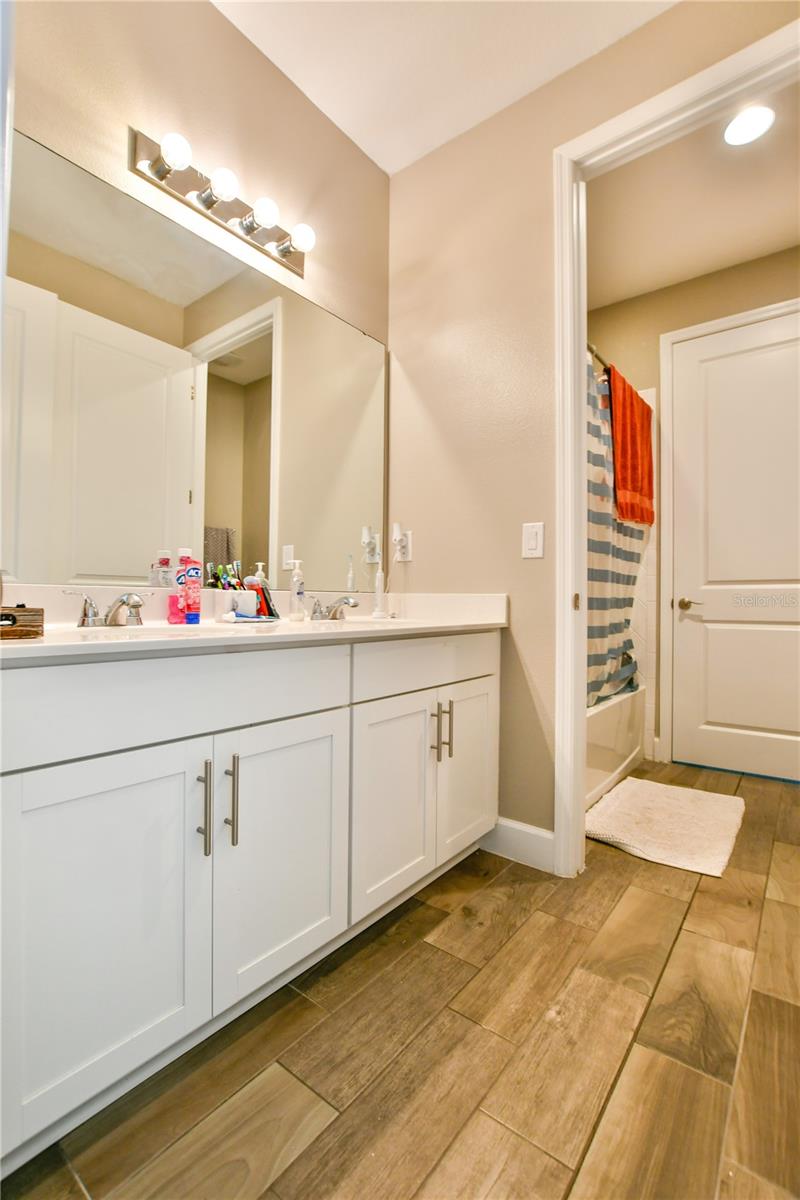 Image 9 of 16 For 309 Irving Bend Drive