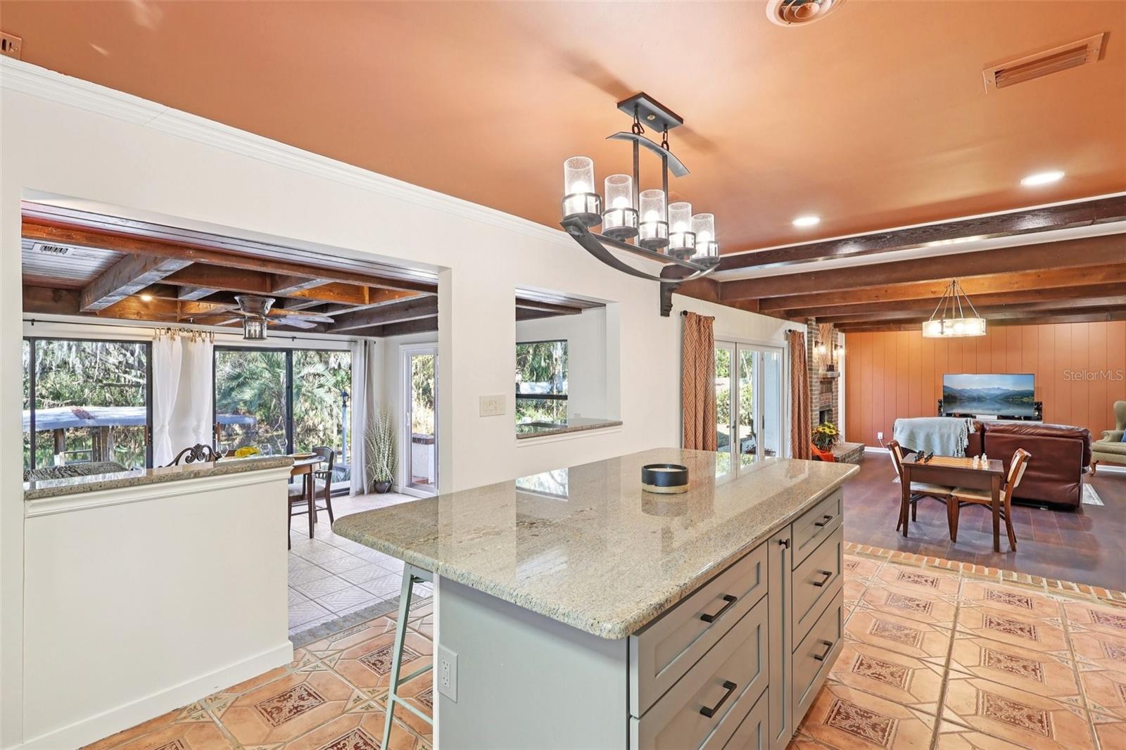 Image 13 of 43 For 4219 Magnolia Avenue