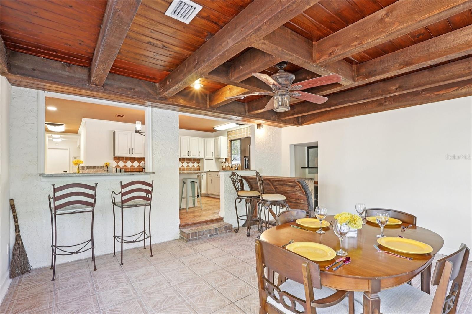 Image 15 of 43 For 4219 Magnolia Avenue