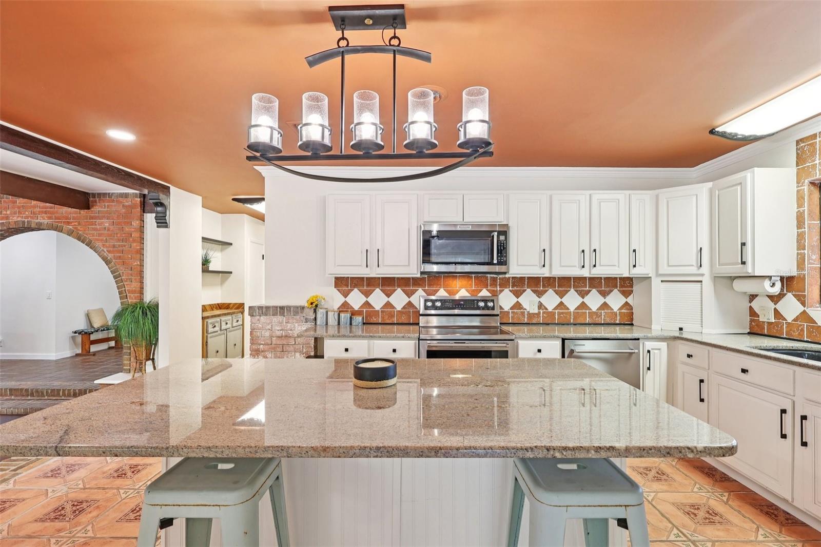 Image 2 of 43 For 4219 Magnolia Avenue