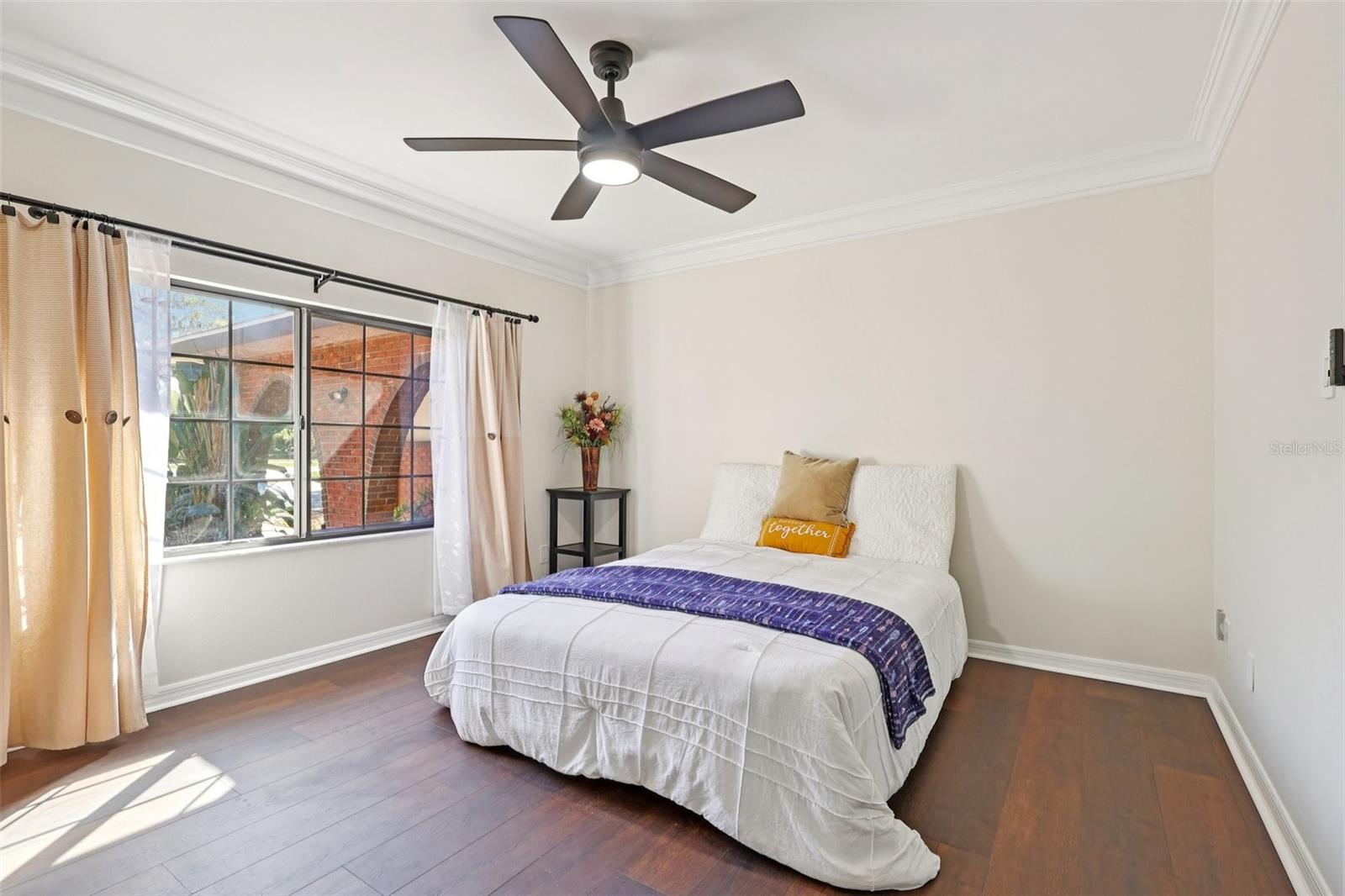 Image 24 of 43 For 4219 Magnolia Avenue