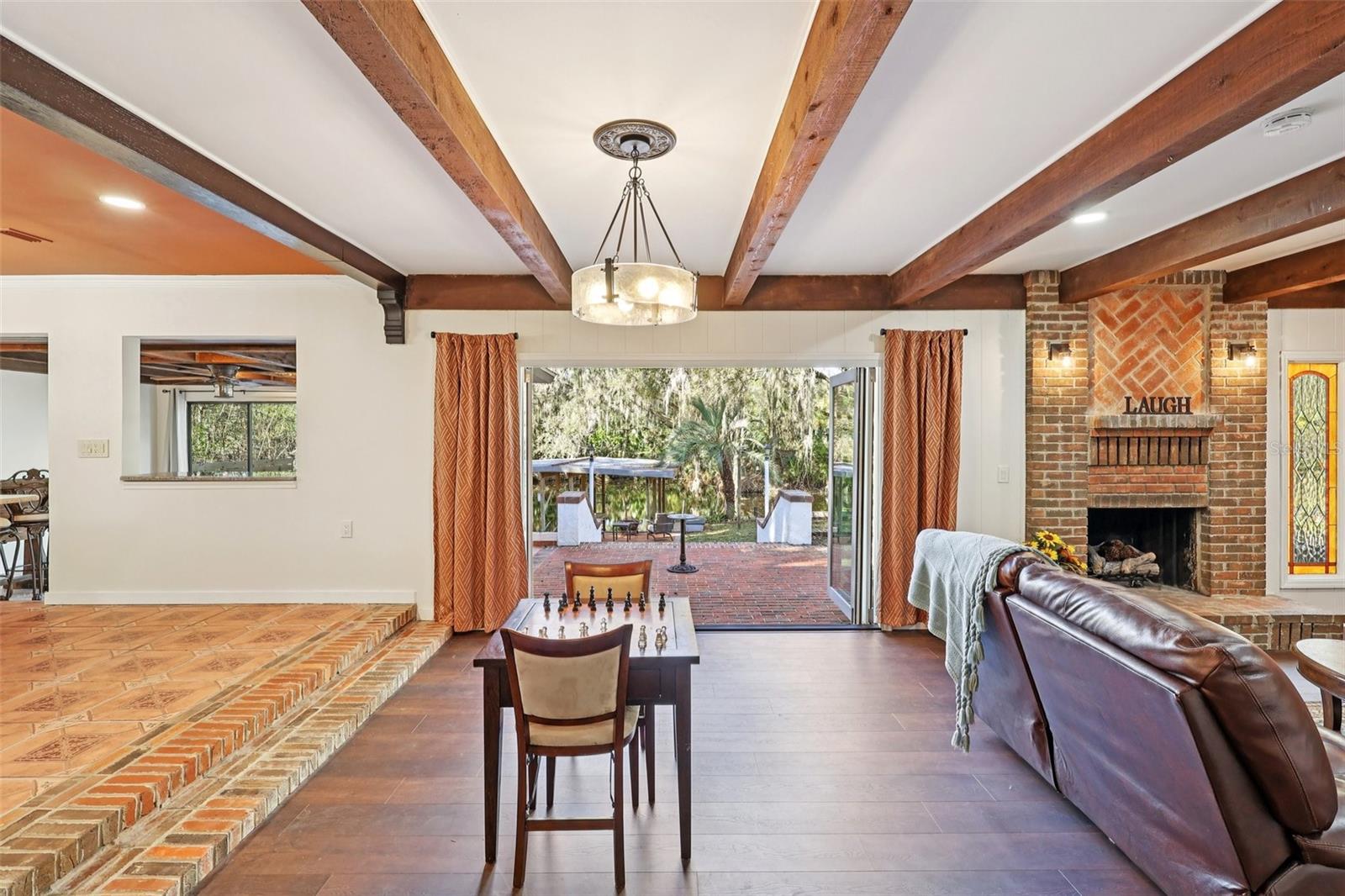 Image 32 of 43 For 4219 Magnolia Avenue