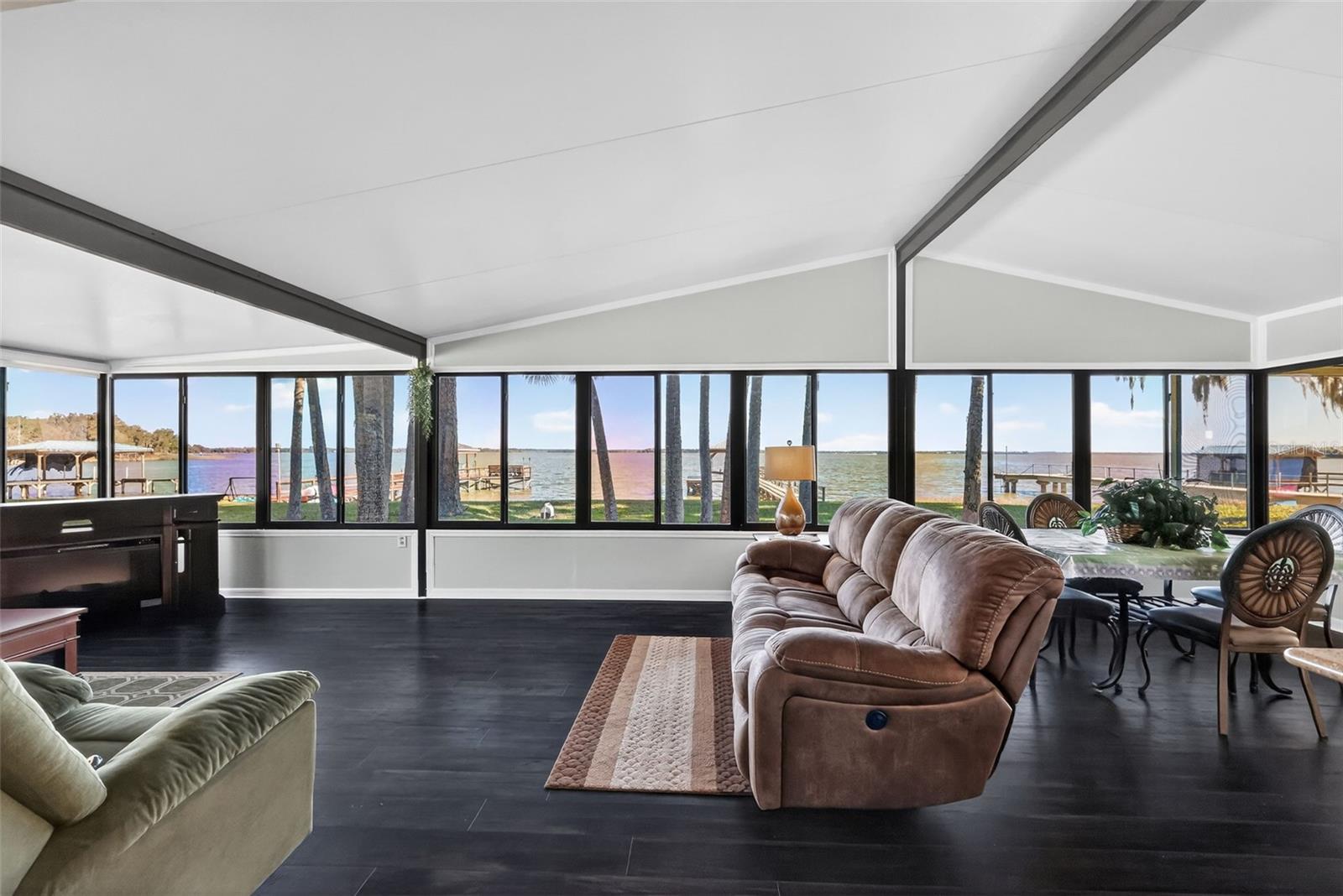 Image 16 of 47 For 38318 Langlois Place