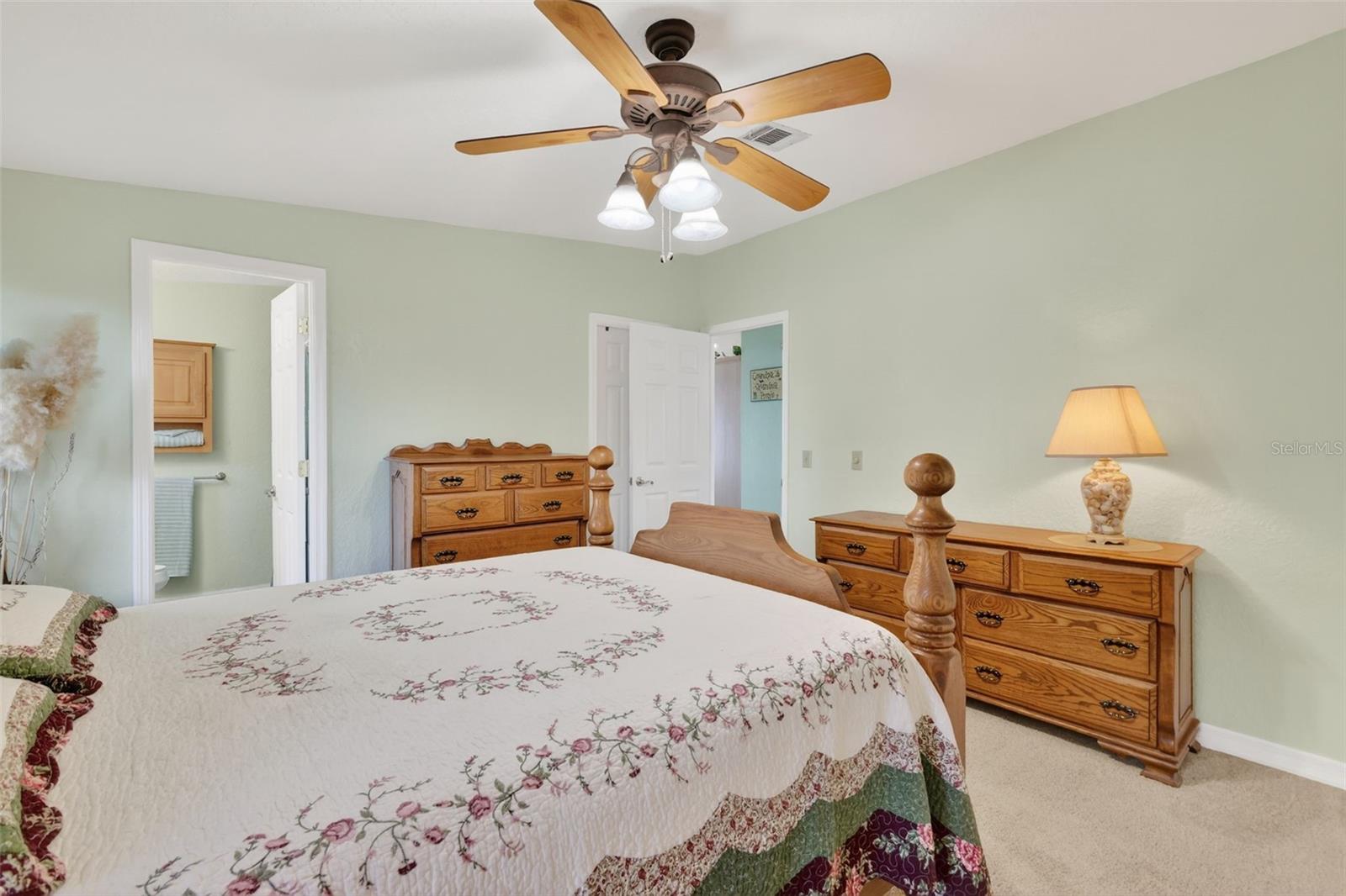 Image 22 of 47 For 38318 Langlois Place