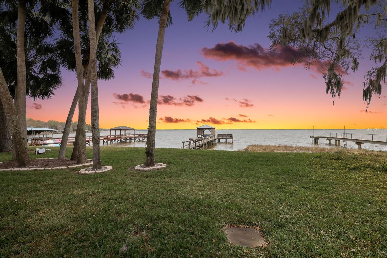 Image 33 of 47 For 38318 Langlois Place