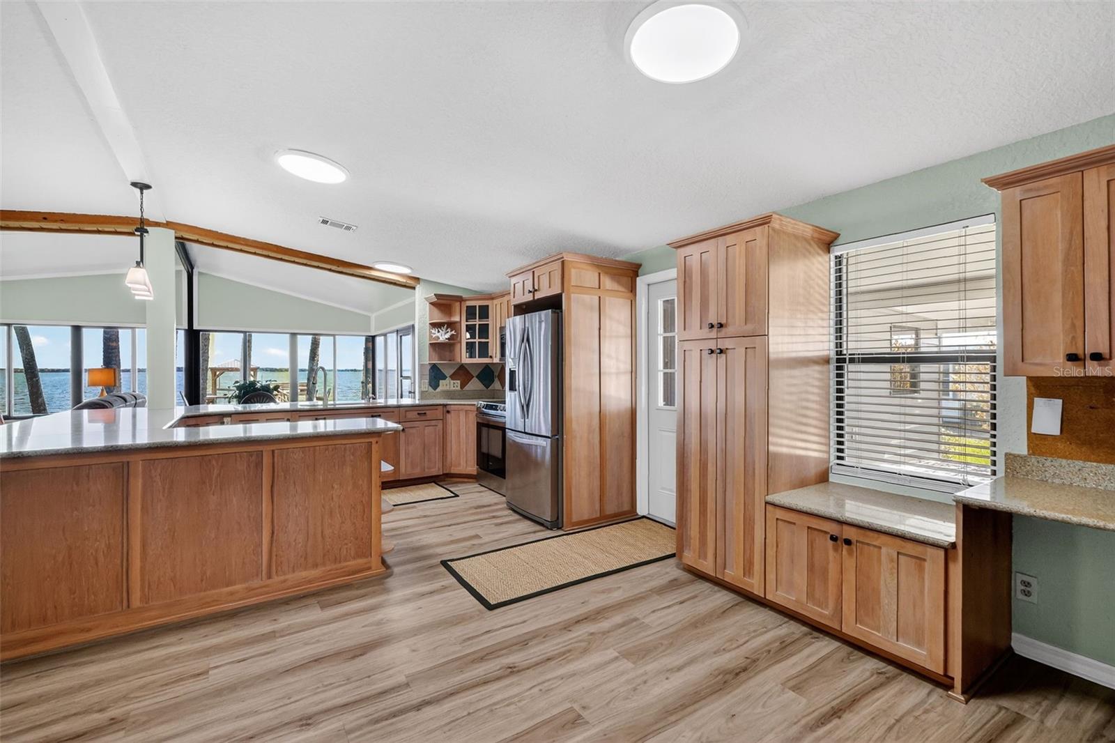 Image 7 of 47 For 38318 Langlois Place