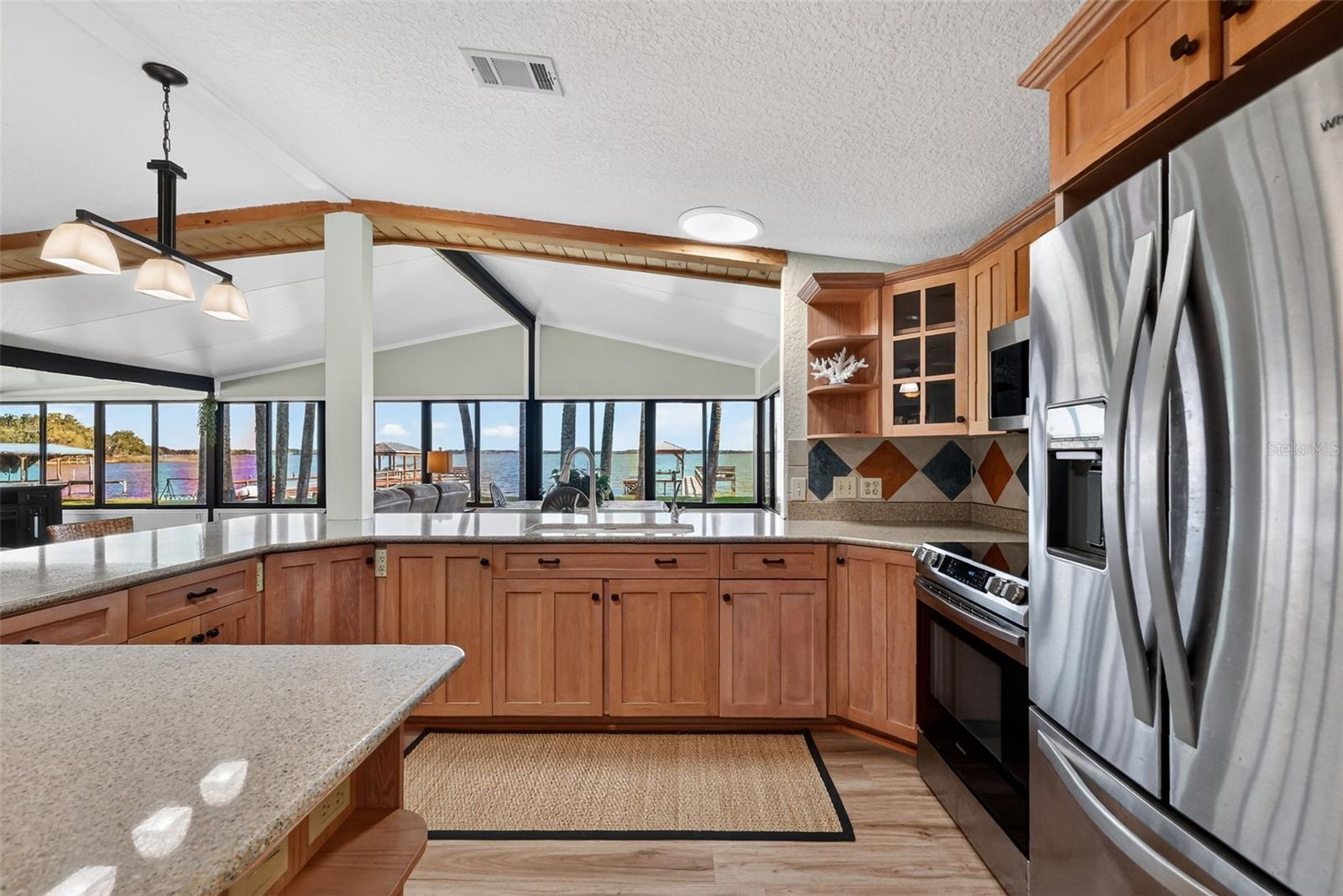 Image 8 of 47 For 38318 Langlois Place