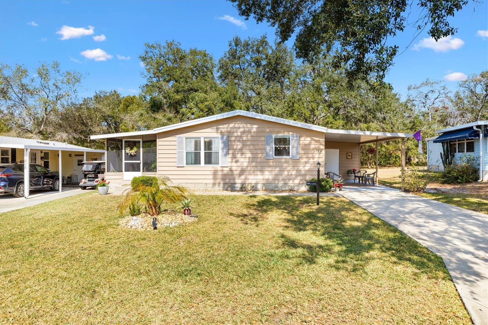 Details for 520 Saint Andrews Boulevard, LADY LAKE, FL 32159