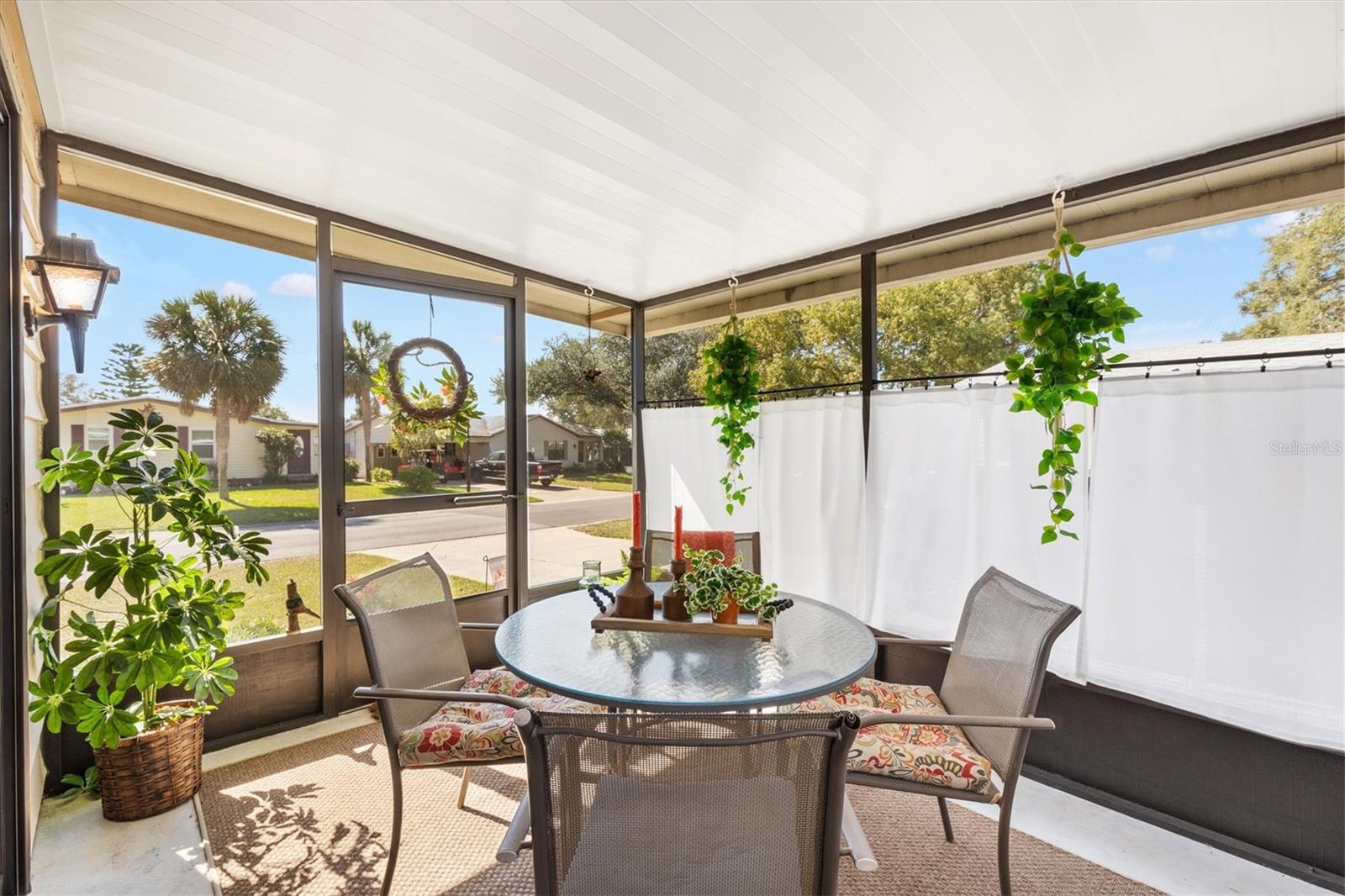 Image 5 of 8 For 520 Saint Andrews Boulevard