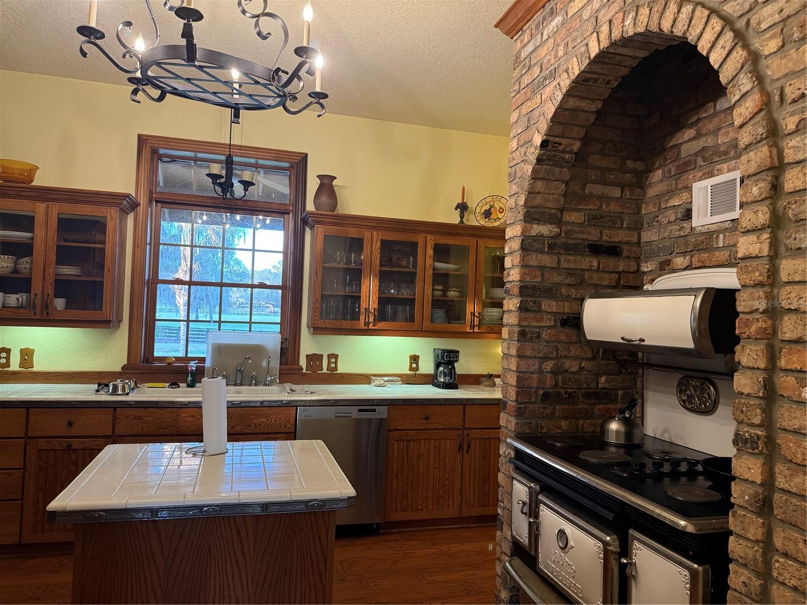 Image 23 of 68 For 10555 28th Place