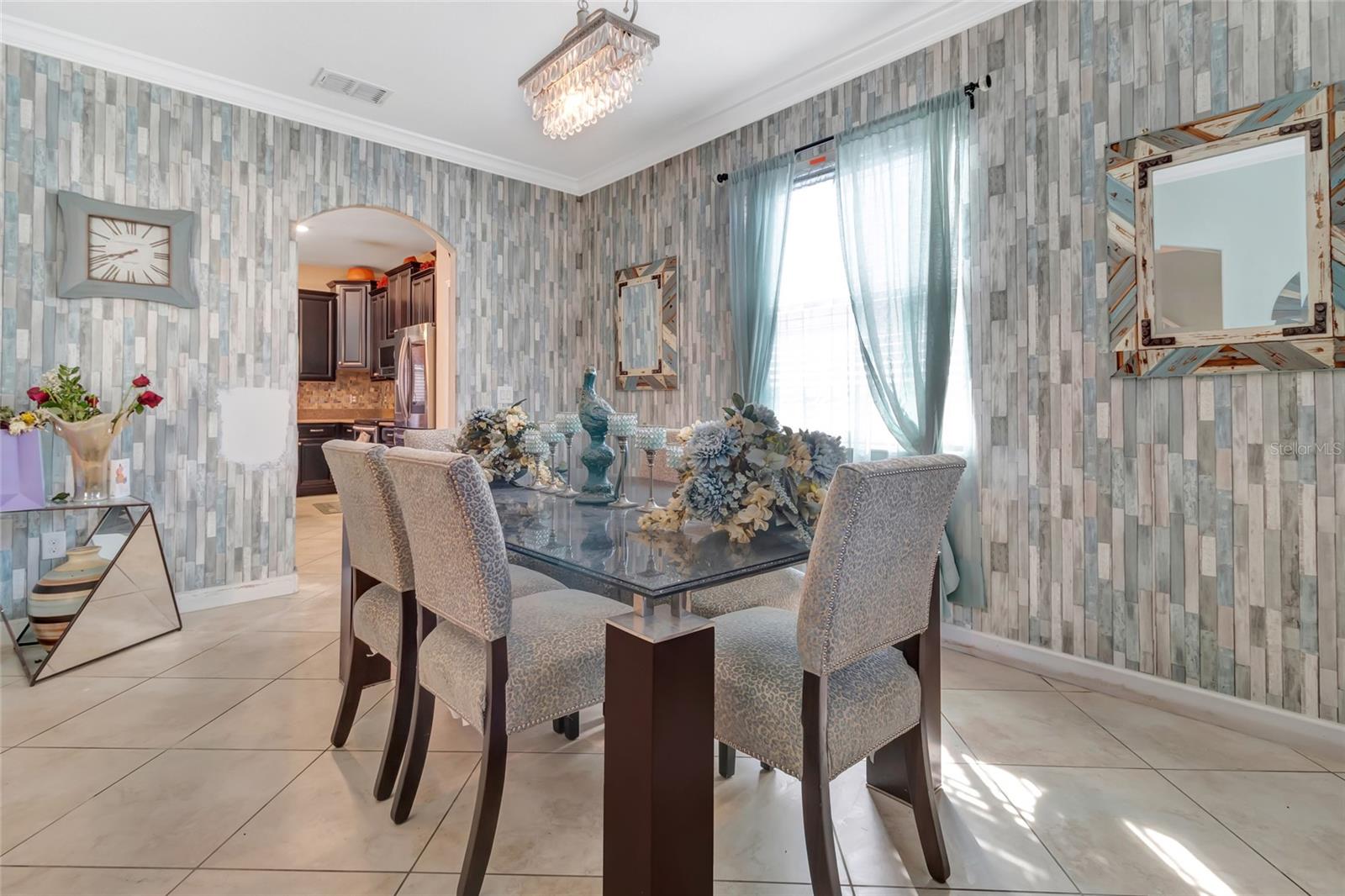 Listing photo id 7 for 1303 Sea Pines Way