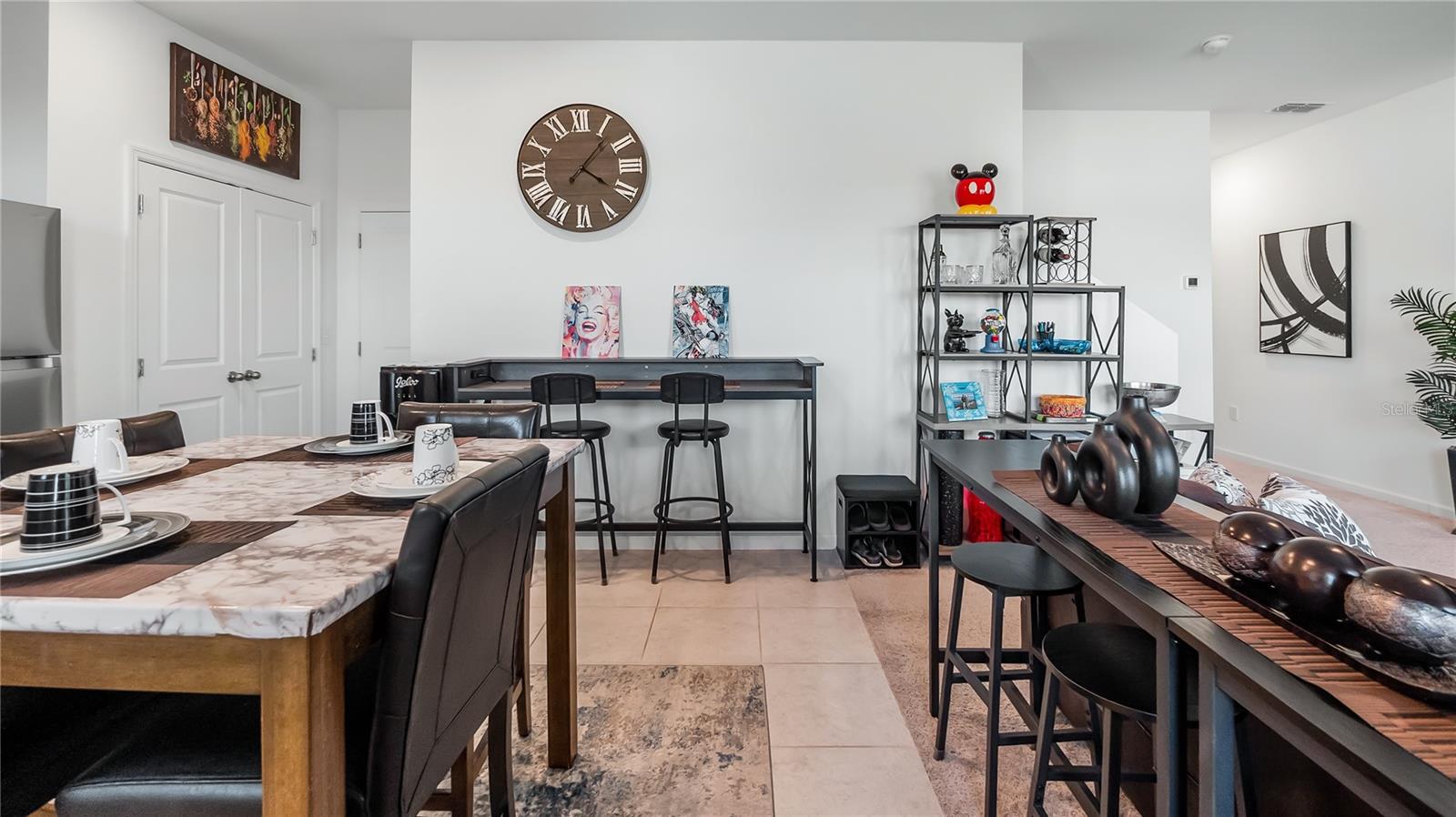 Listing photo id 9 for 8720 Sportsman Loop