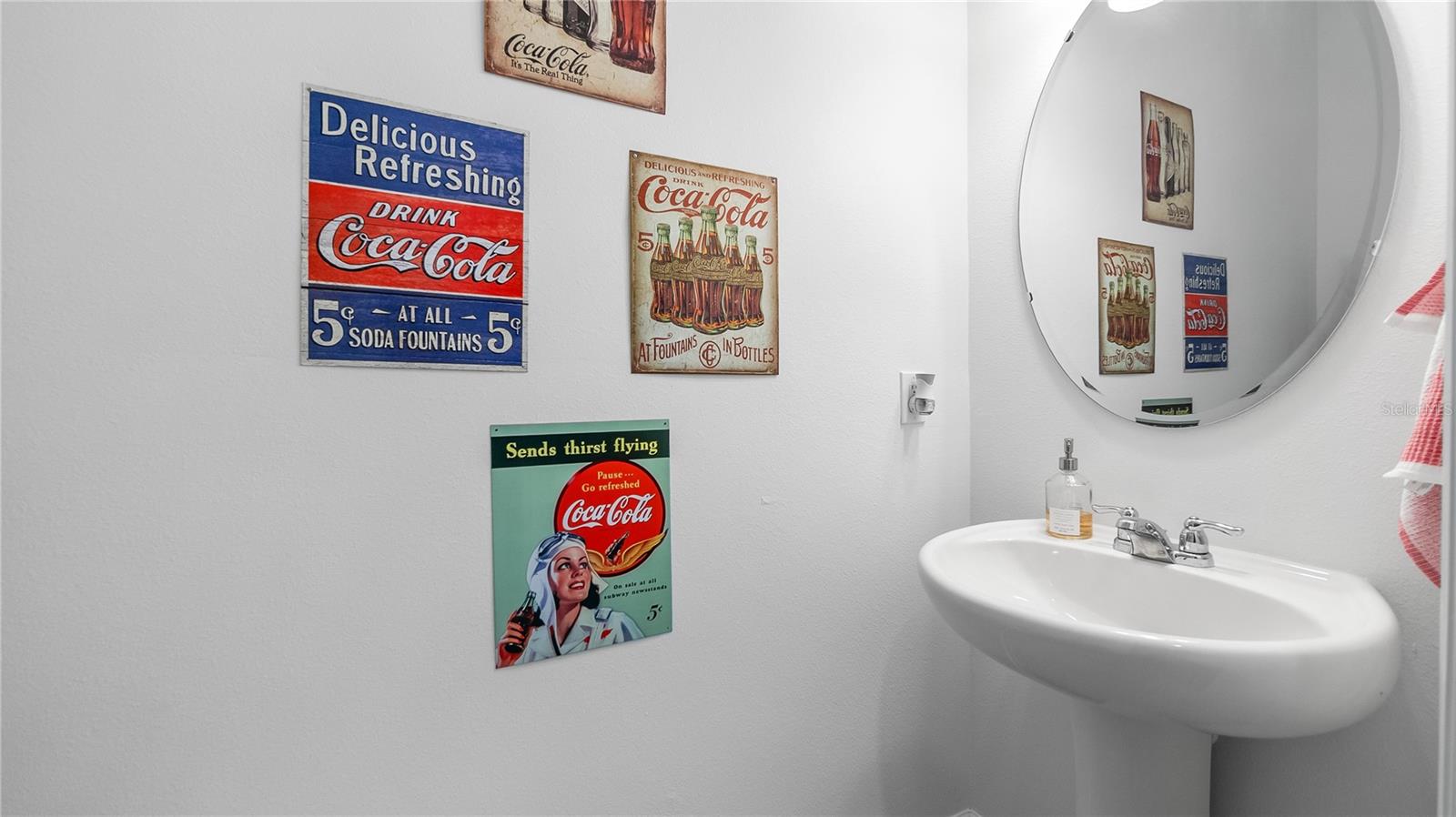 Listing photo id 13 for 8720 Sportsman Loop