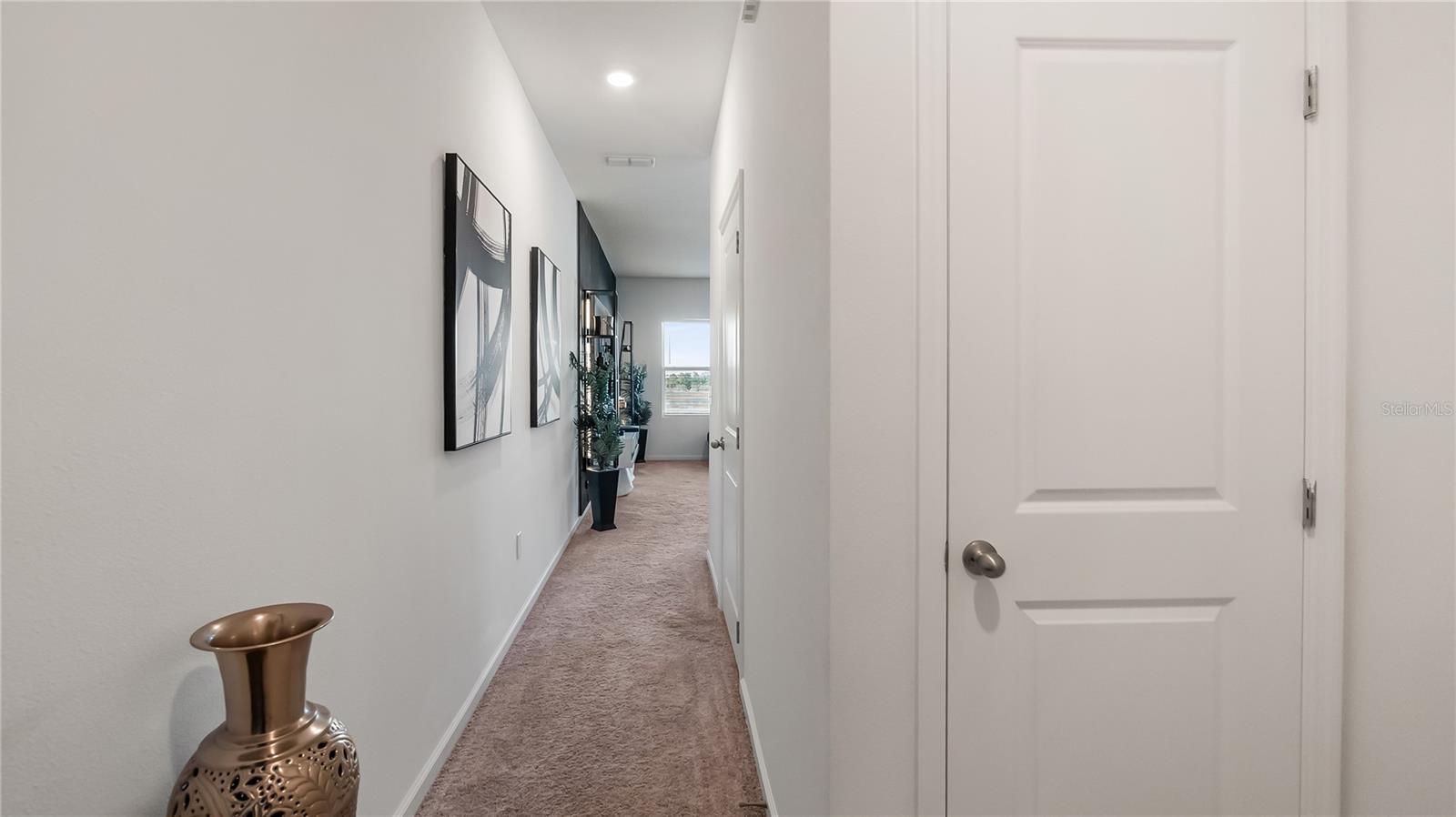 Listing photo id 15 for 8720 Sportsman Loop