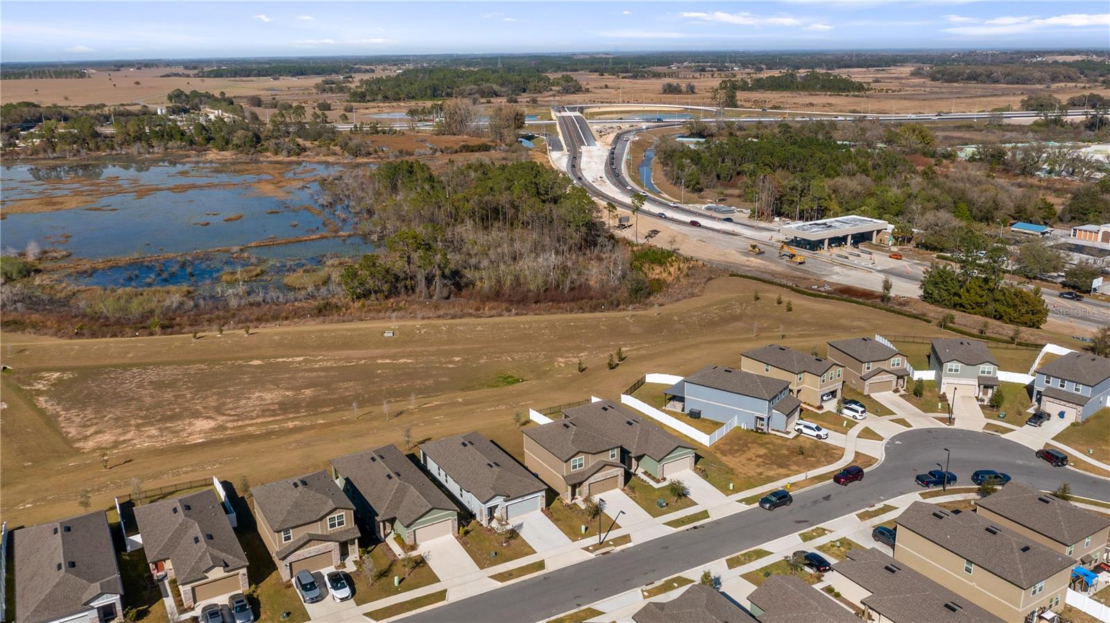 Listing photo id 30 for 8720 Sportsman Loop