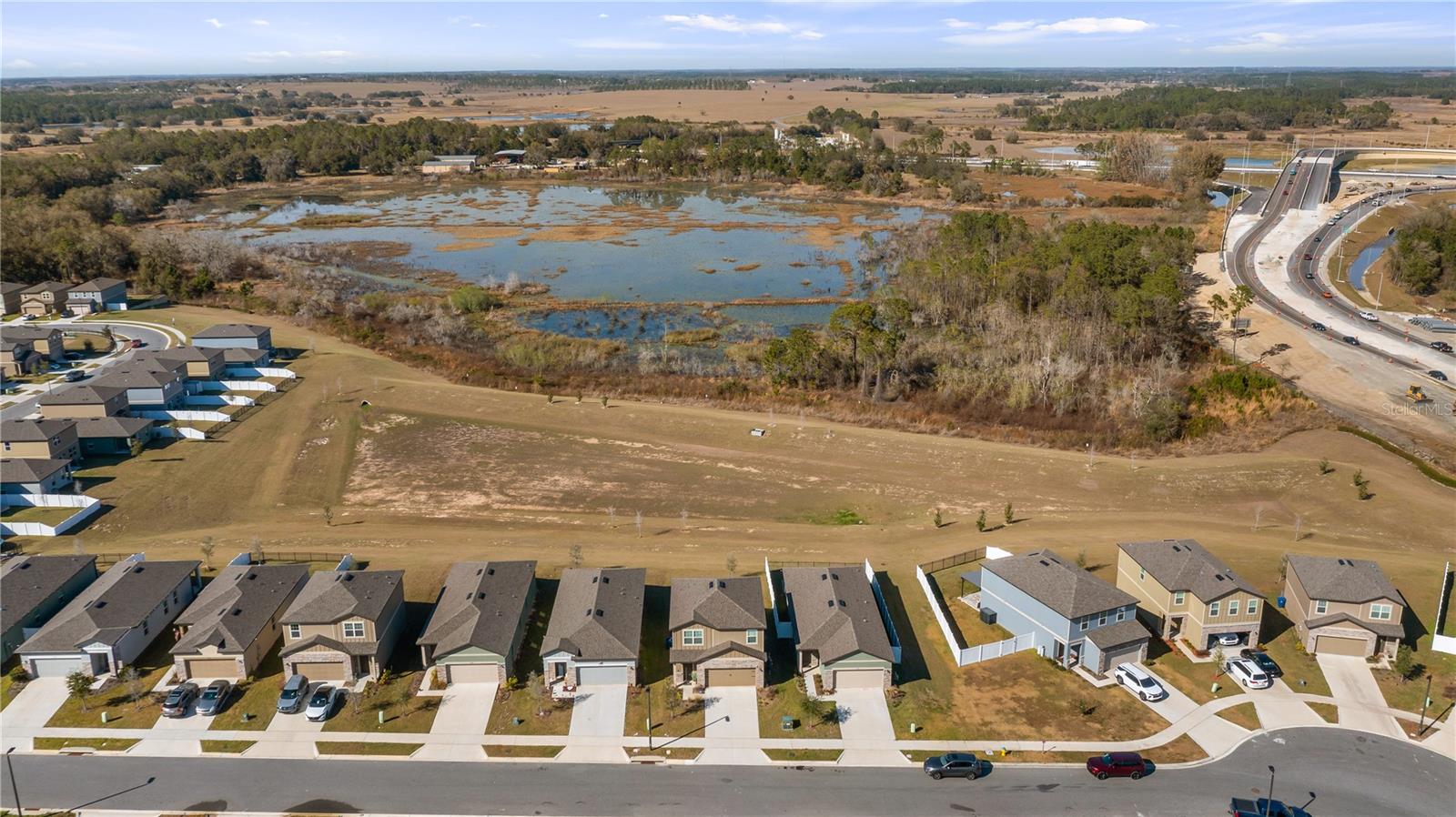 Listing photo id 32 for 8720 Sportsman Loop