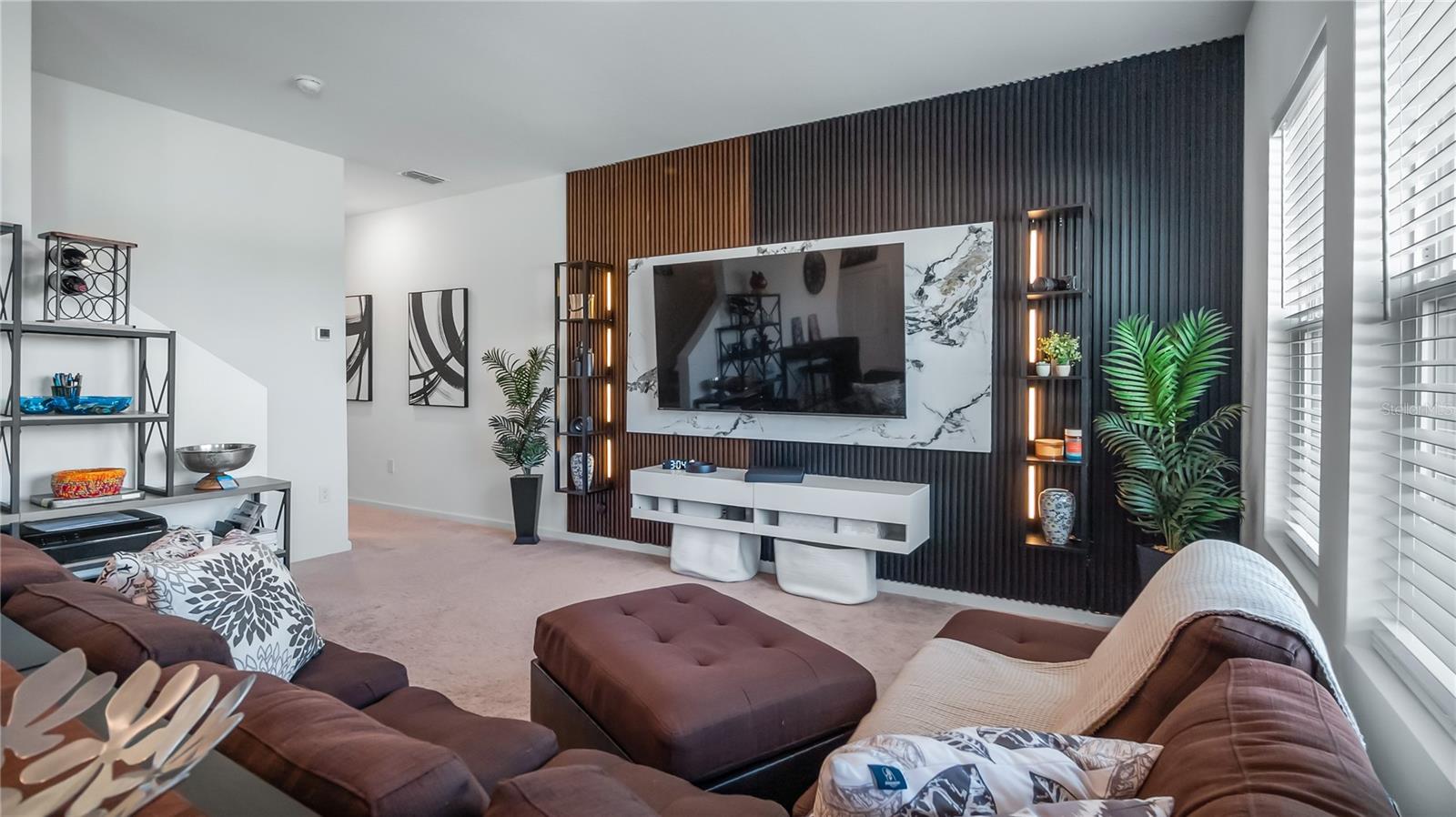 Listing photo id 6 for 8720 Sportsman Loop