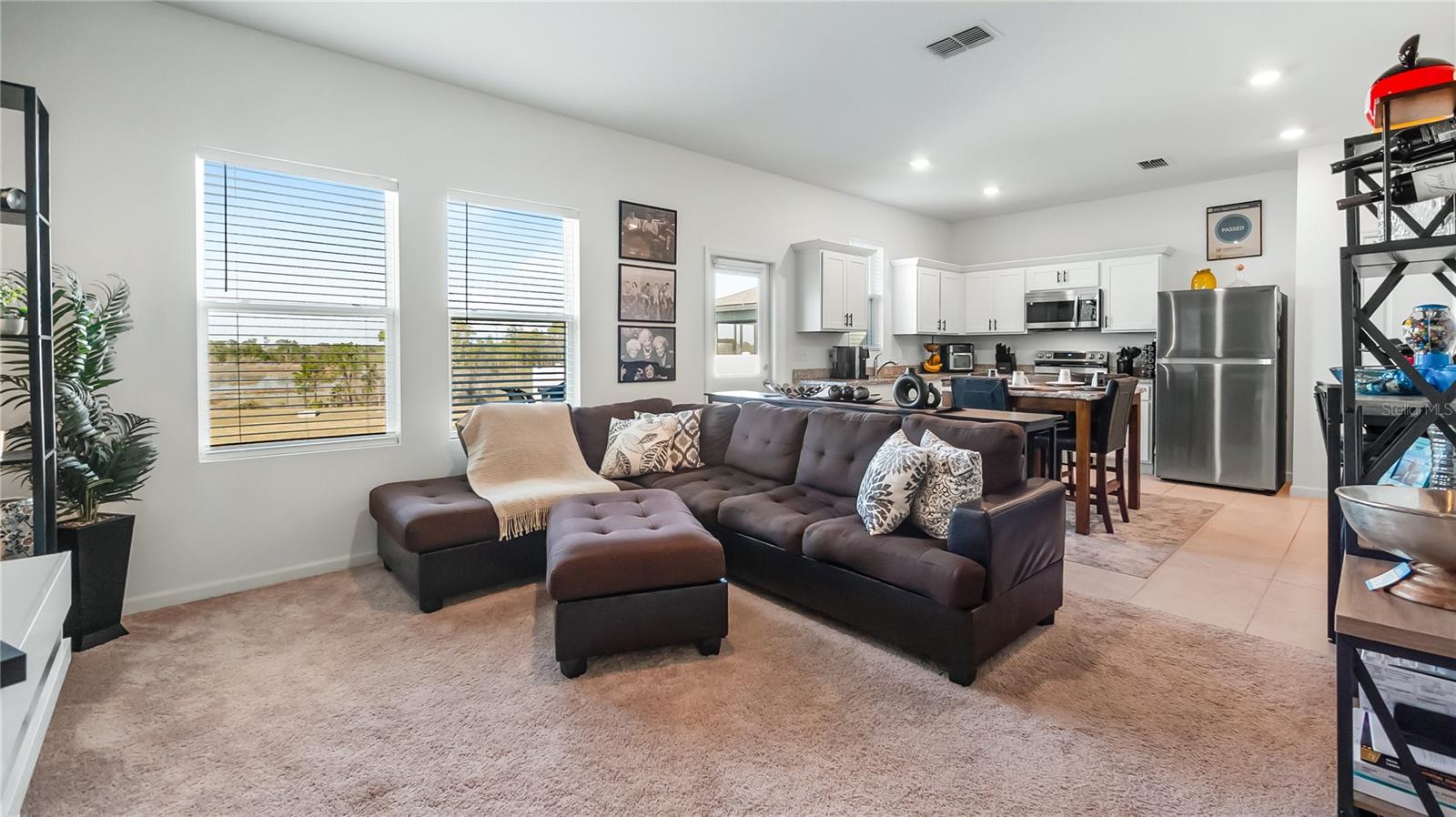 Listing photo id 7 for 8720 Sportsman Loop