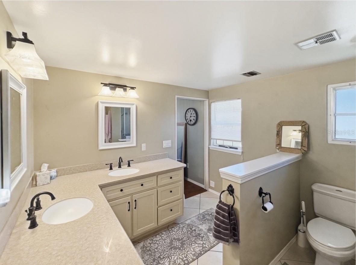 Image 18 of 22 For 11 Bobwhite Road