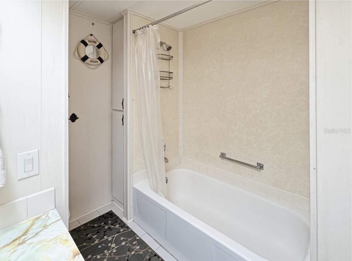 Image 19 of 22 For 11 Bobwhite Road