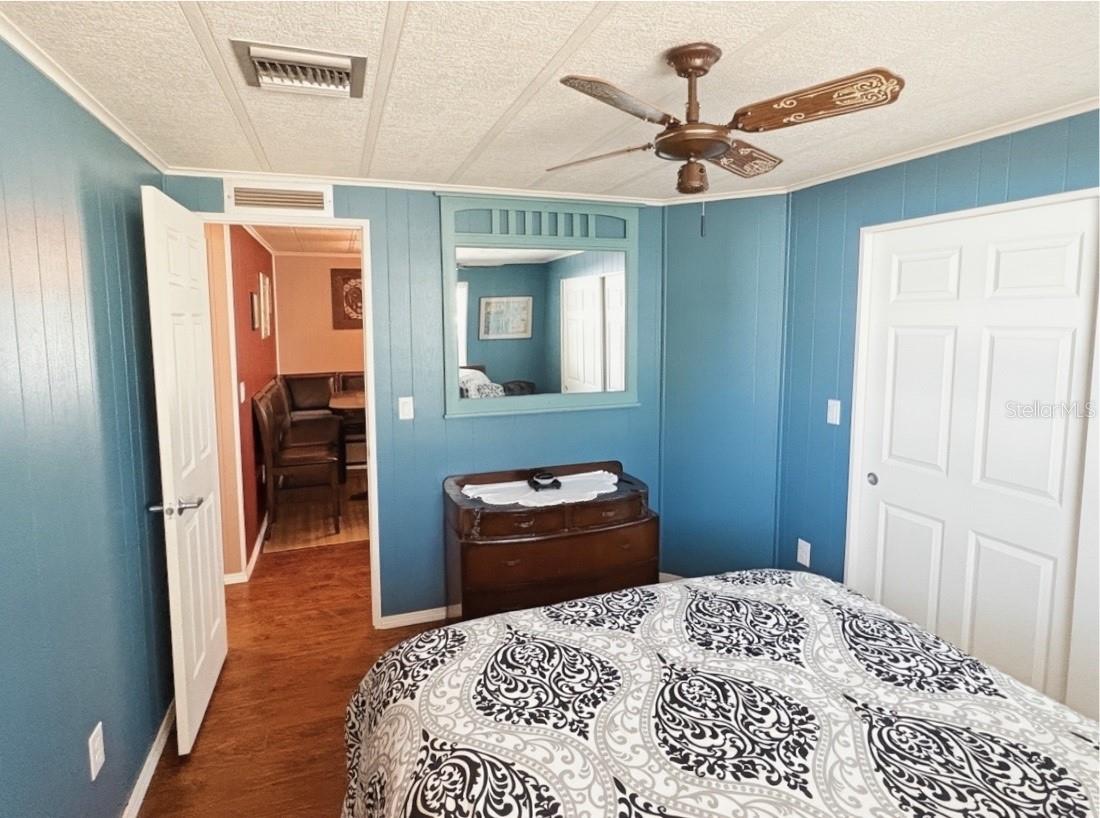 Image 20 of 22 For 11 Bobwhite Road