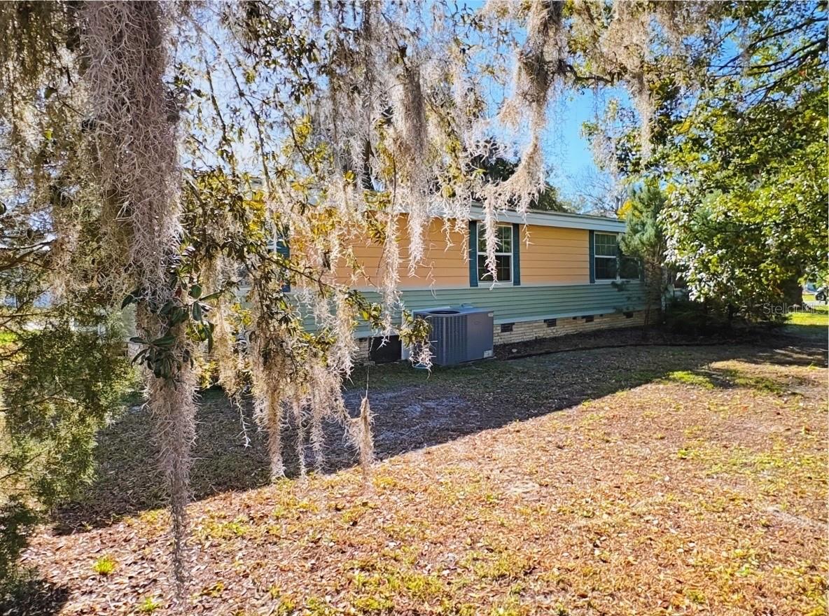 Image 4 of 22 For 11 Bobwhite Road