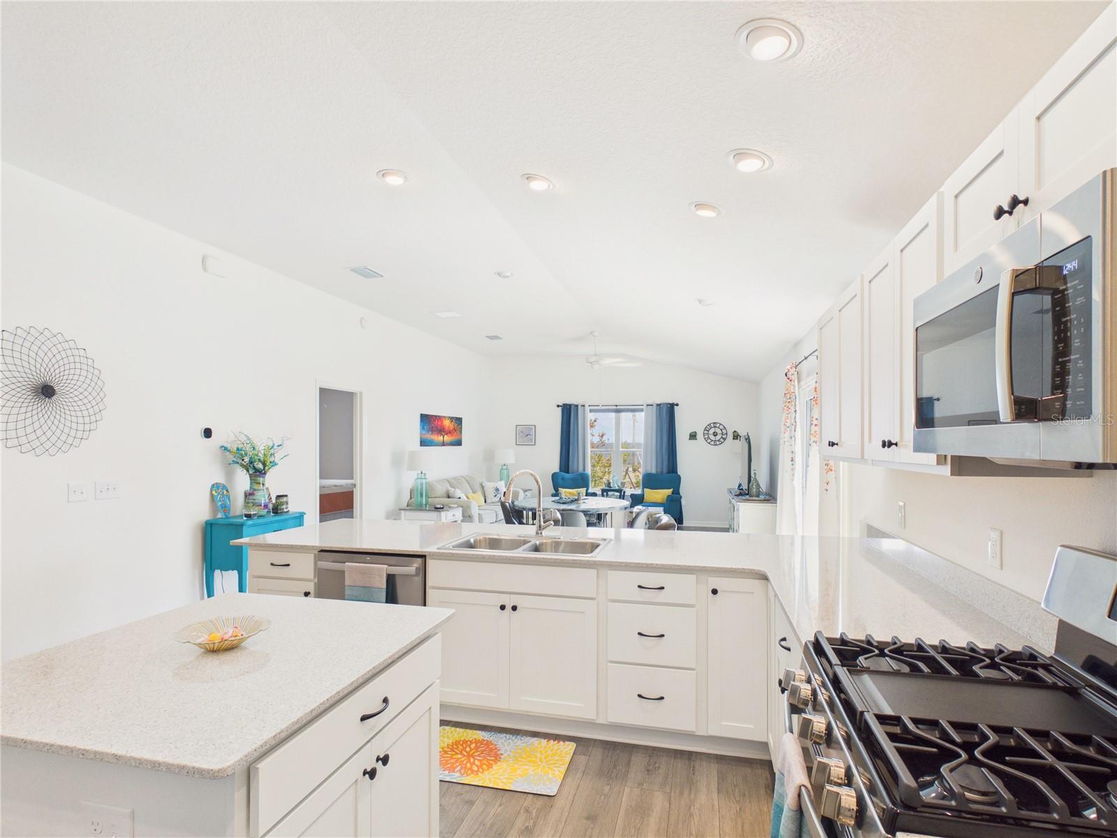 Image 21 of 40 For 7463 Tietjen Lane