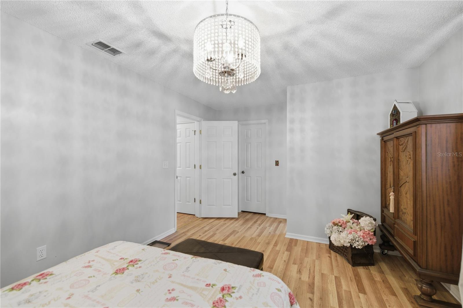 Image 32 of 49 For 10689 174th Loop