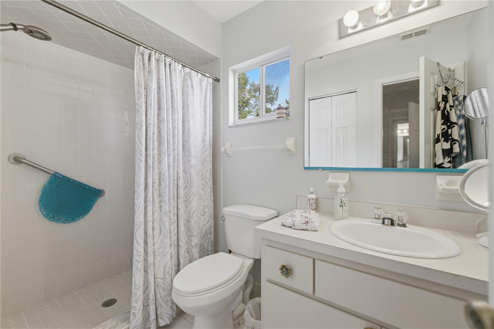 Image 33 of 49 For 10689 174th Loop