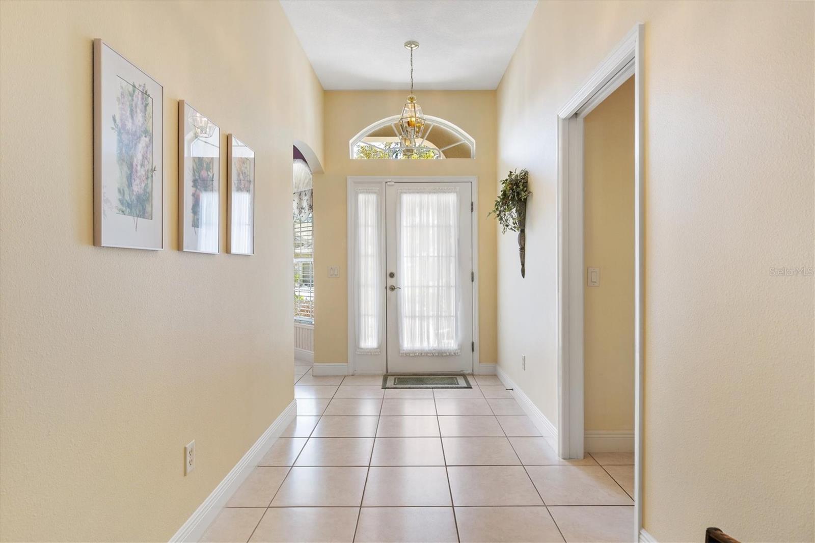 Image 6 of 39 For 17648 88th Covington Circle