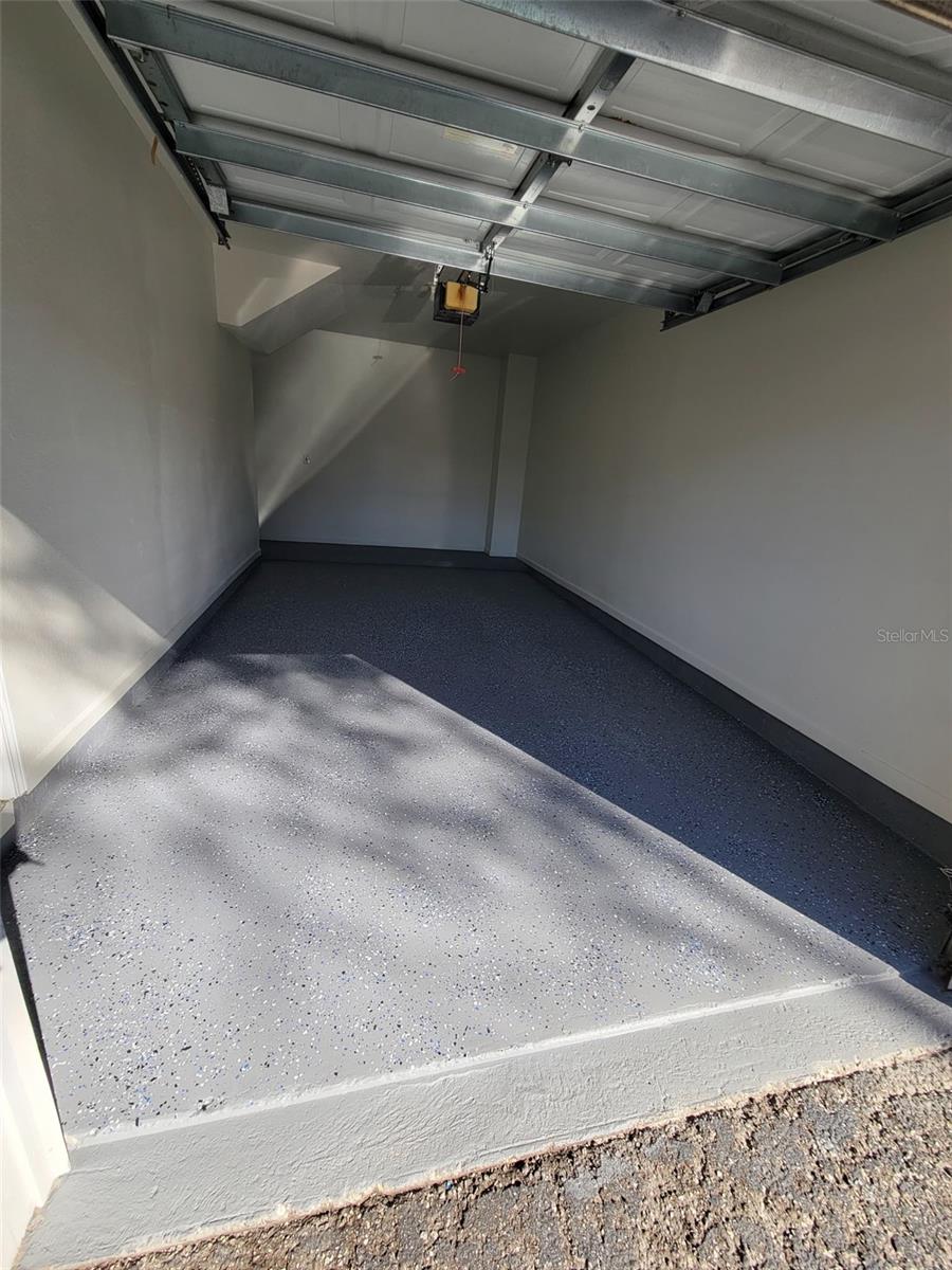 Image 21 of 30 For 17962 Villa Creek Drive 17962