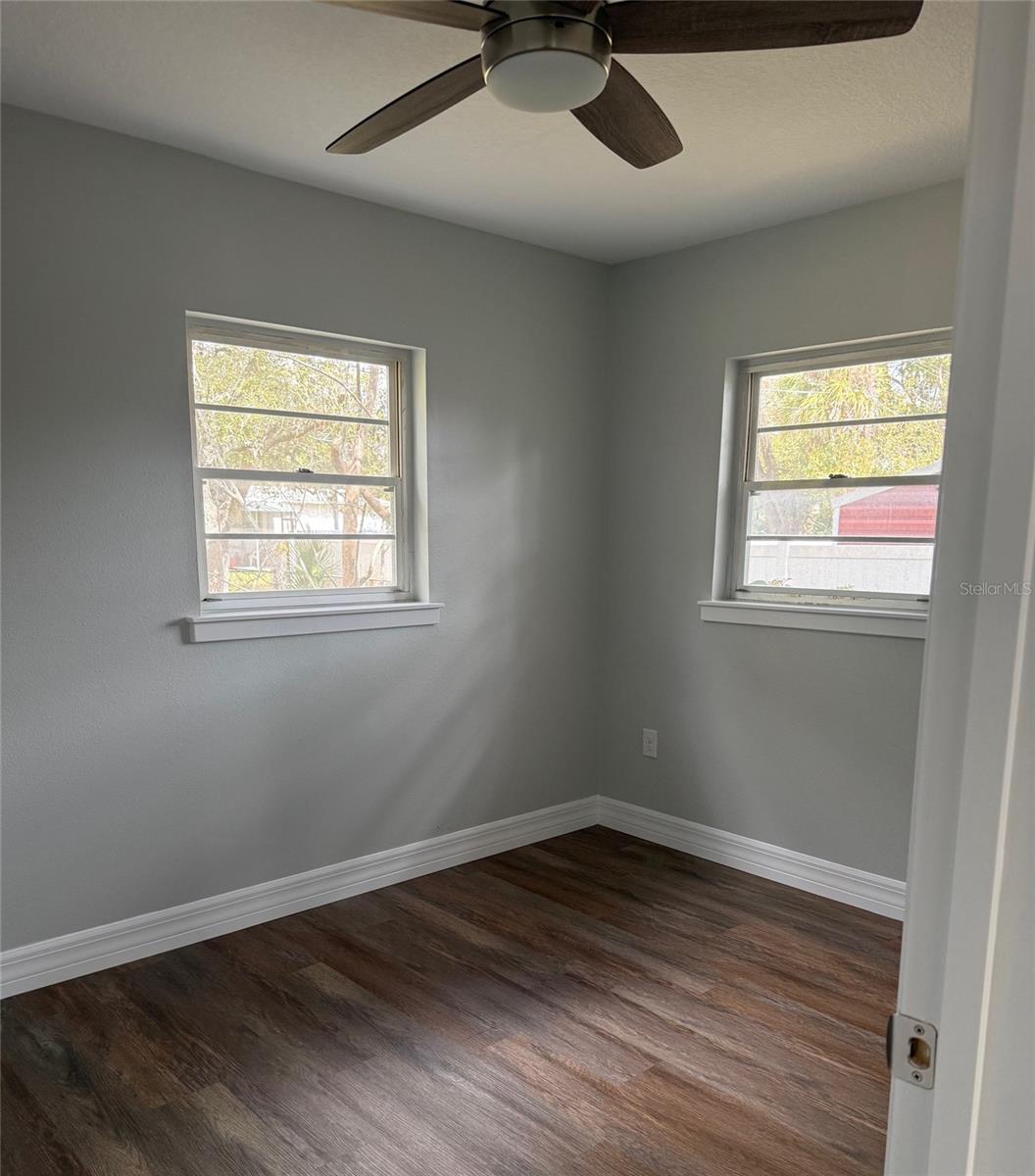 Image 12 of 14 For 23 Skylark Street