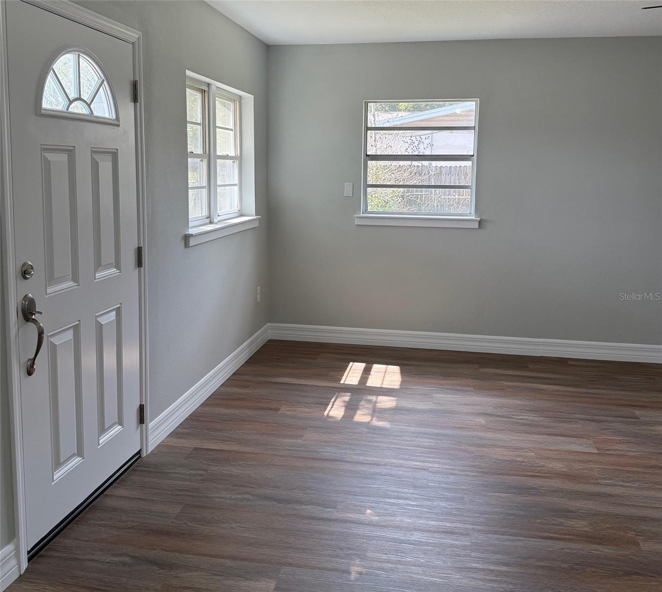 Image 3 of 14 For 23 Skylark Street