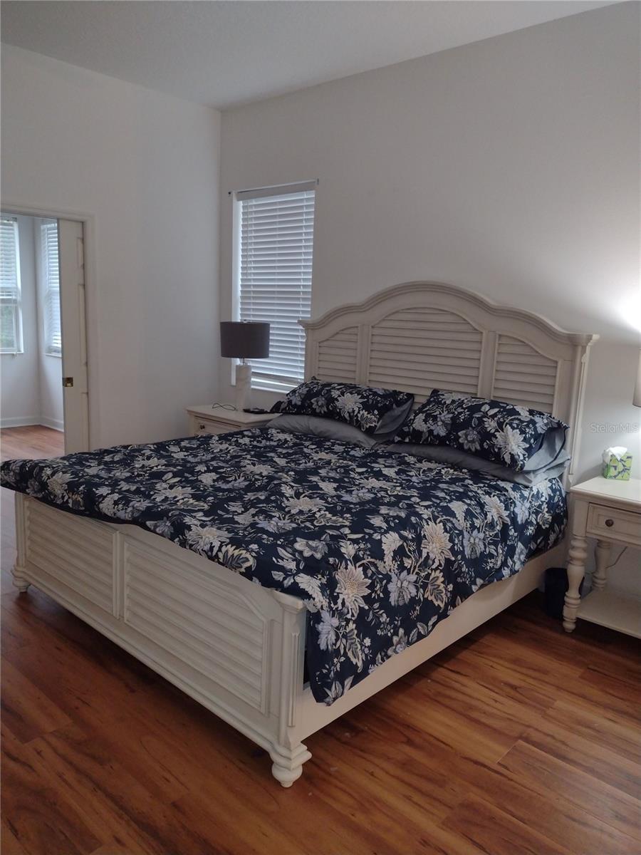 Image 16 of 31 For 2006 Bayside Avenue