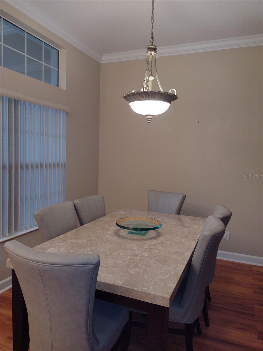 Image 4 of 31 For 2006 Bayside Avenue