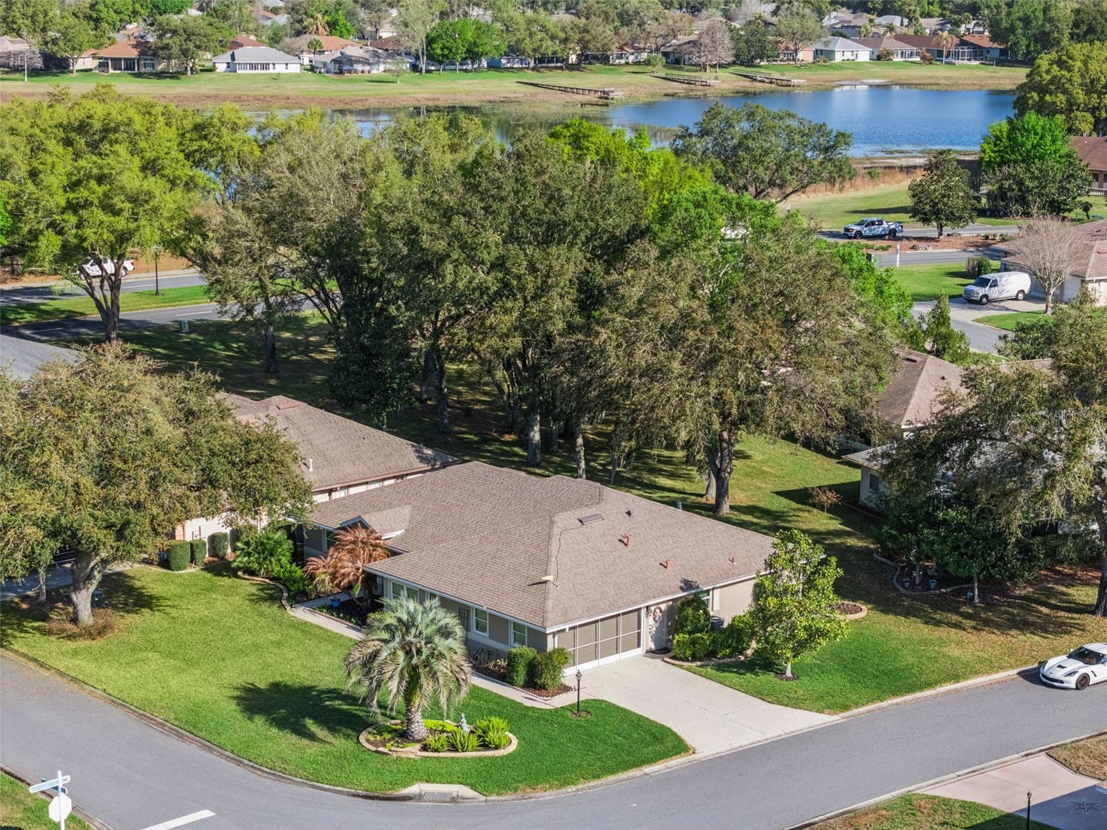 Image 34 of 62 For 21533 King Henry Avenue