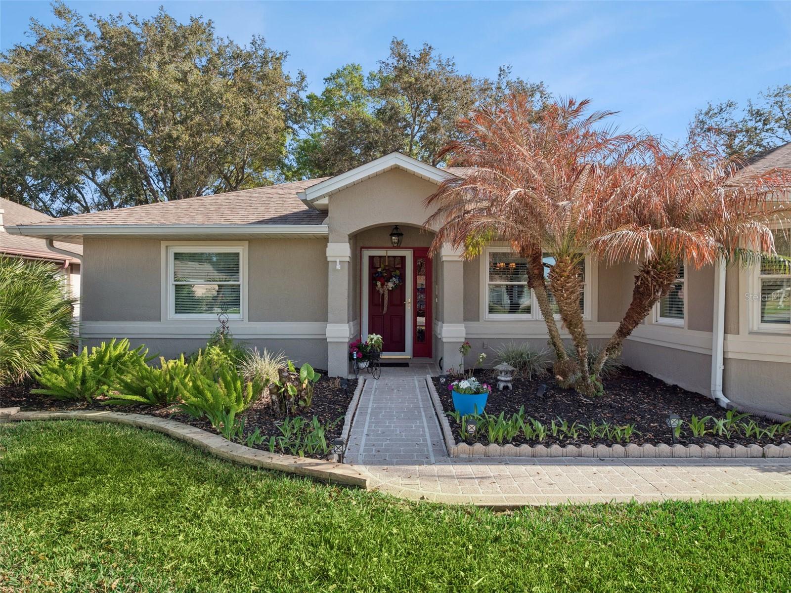 Image 4 of 62 For 21533 King Henry Avenue