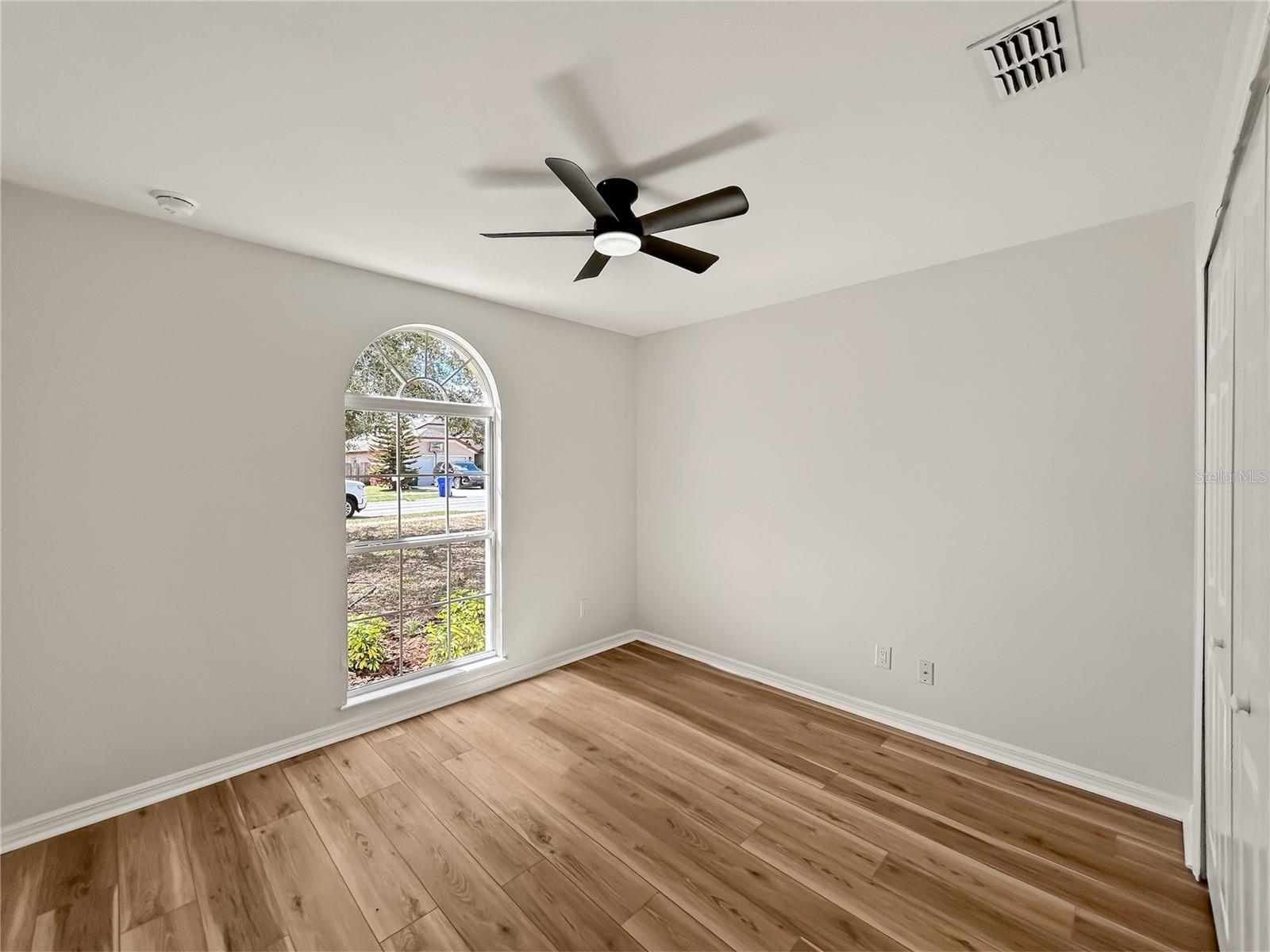 Image 13 of 20 For 4169 Waltham Forest Drive