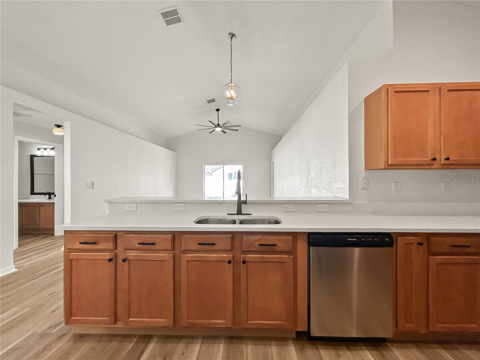 Image 7 of 20 For 4169 Waltham Forest Drive