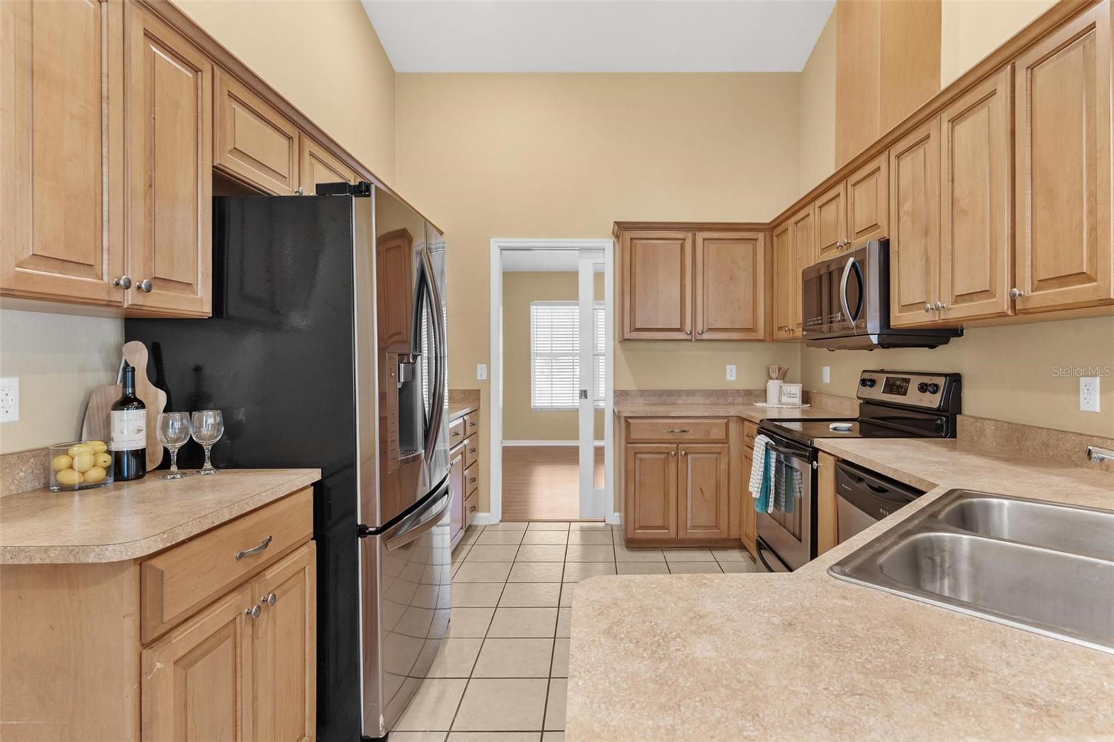 Image 15 of 55 For 25415 15th Avenue