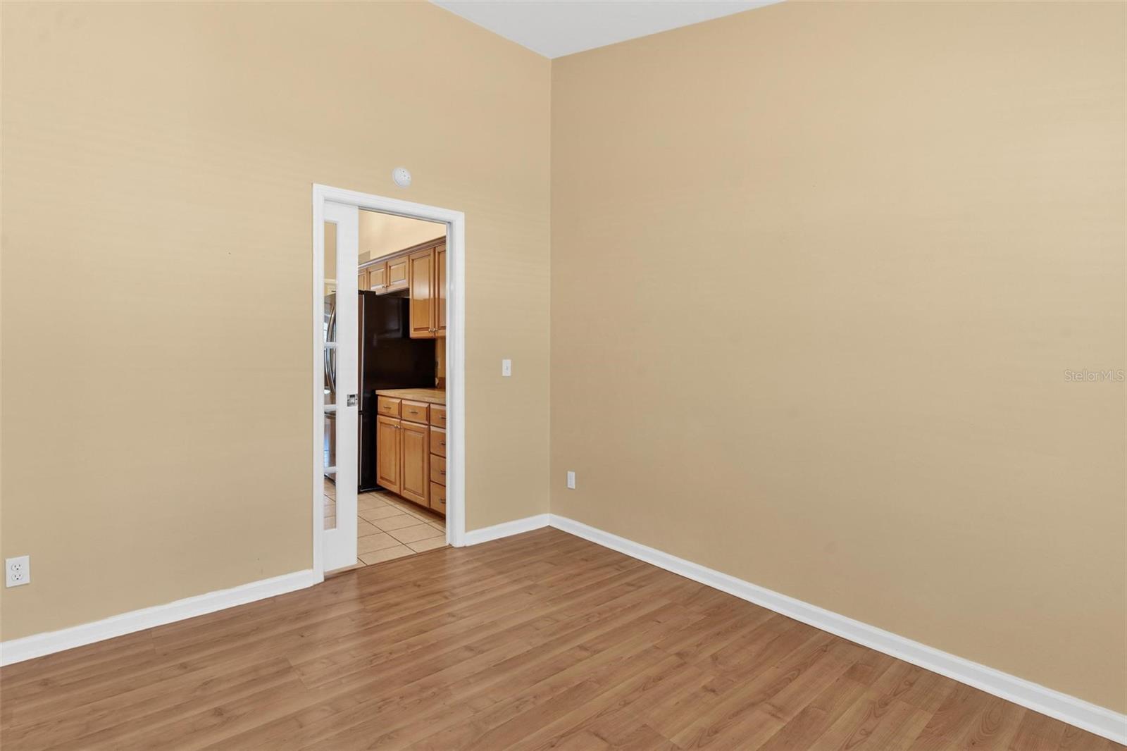 Image 21 of 55 For 25415 15th Avenue