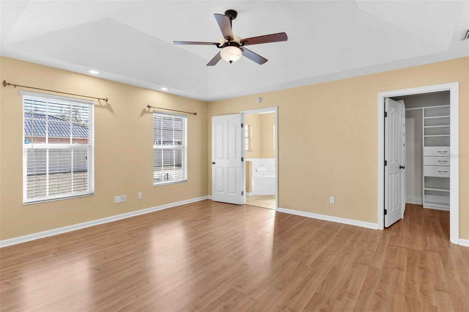 Image 22 of 55 For 25415 15th Avenue