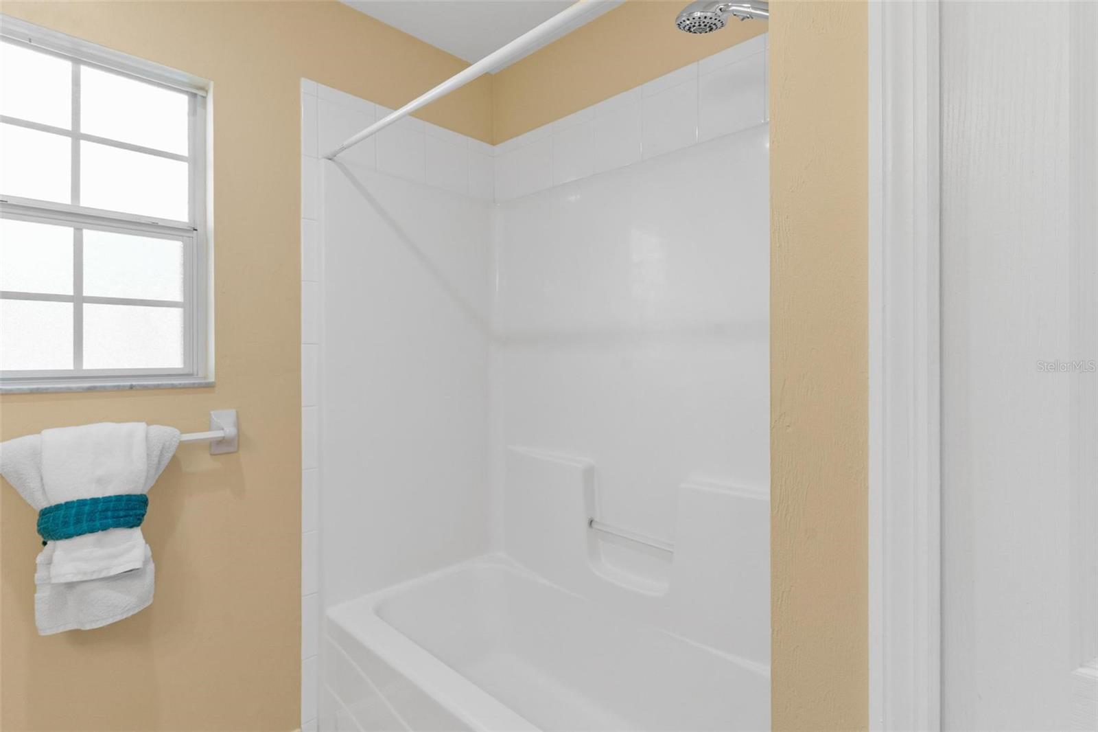 Image 32 of 55 For 25415 15th Avenue