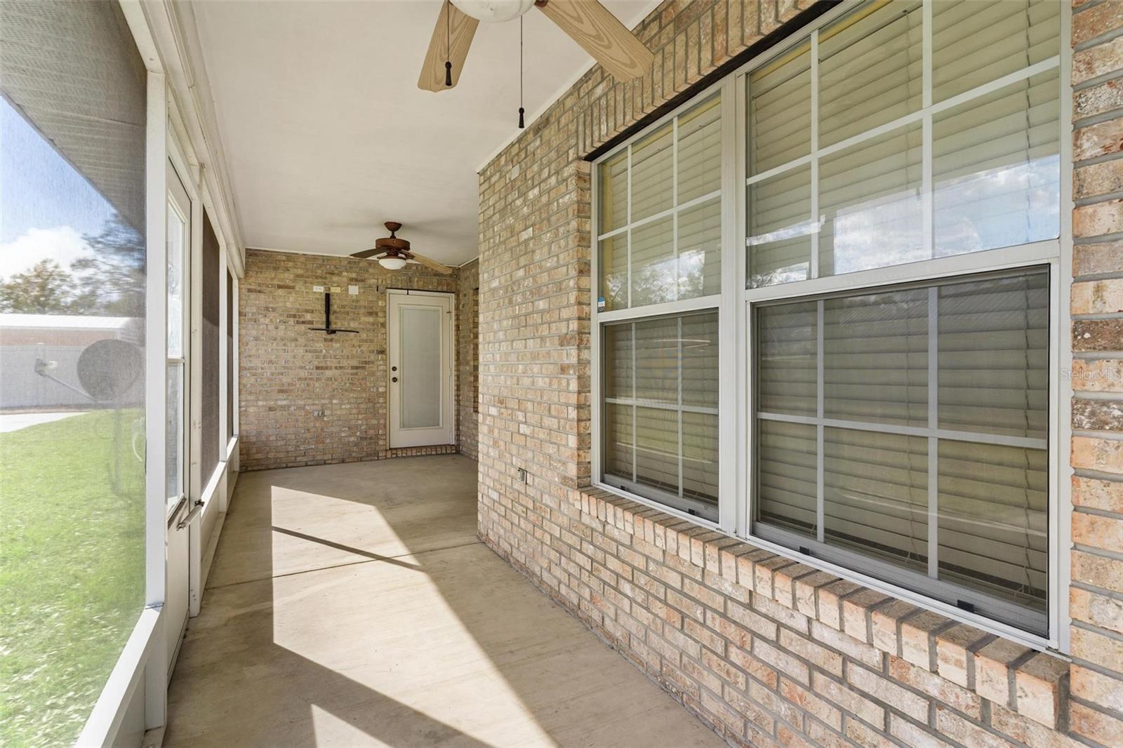 Image 41 of 55 For 25415 15th Avenue