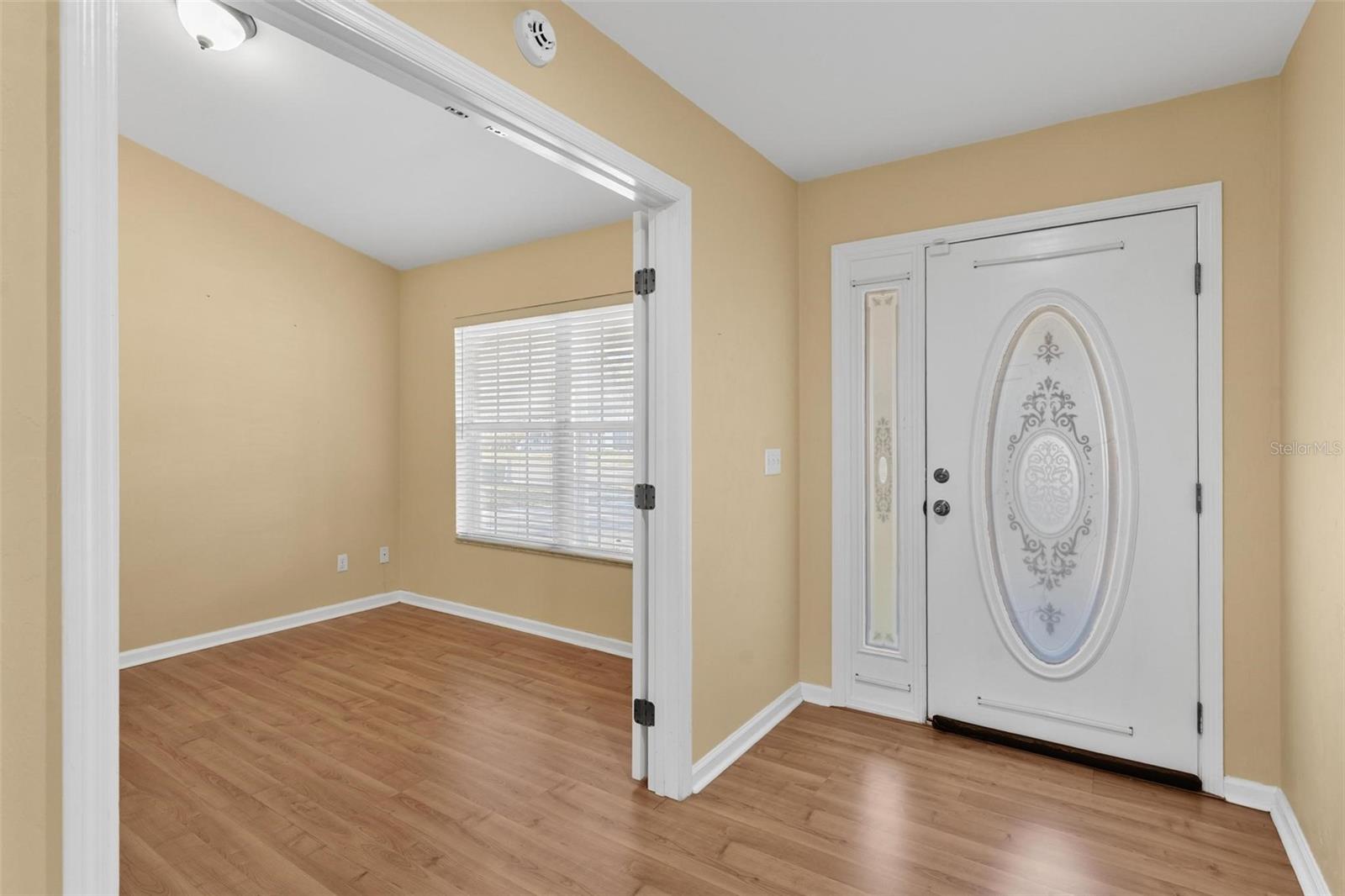 Image 5 of 55 For 25415 15th Avenue