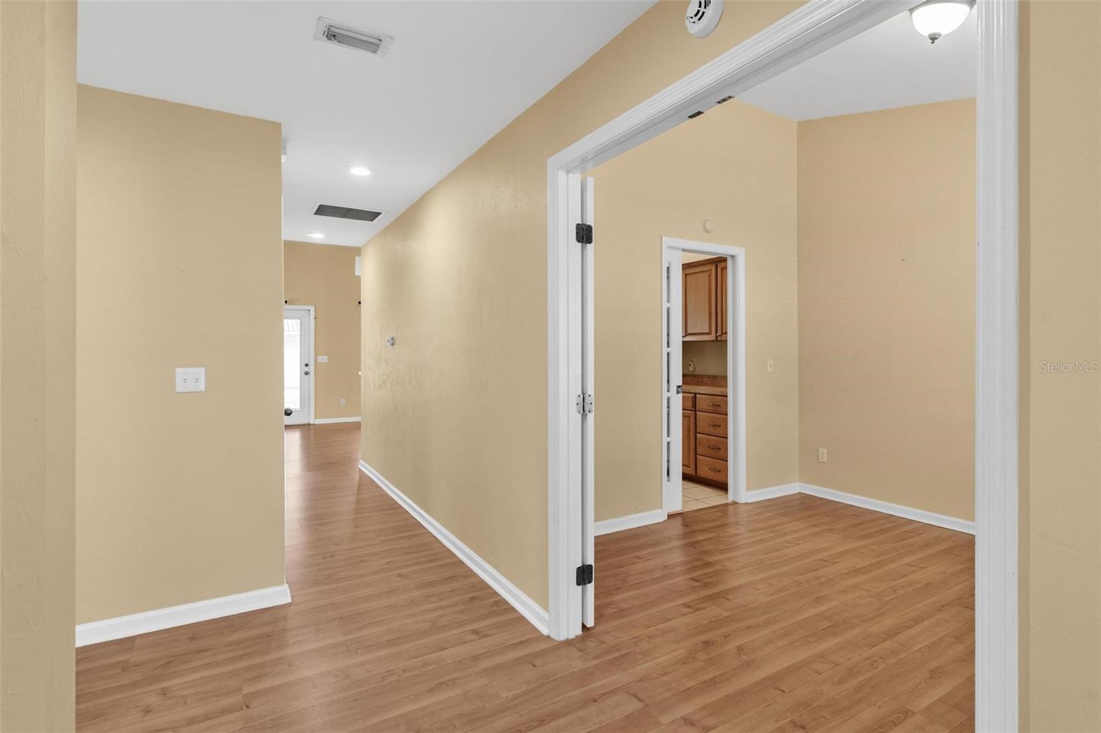 Image 6 of 55 For 25415 15th Avenue