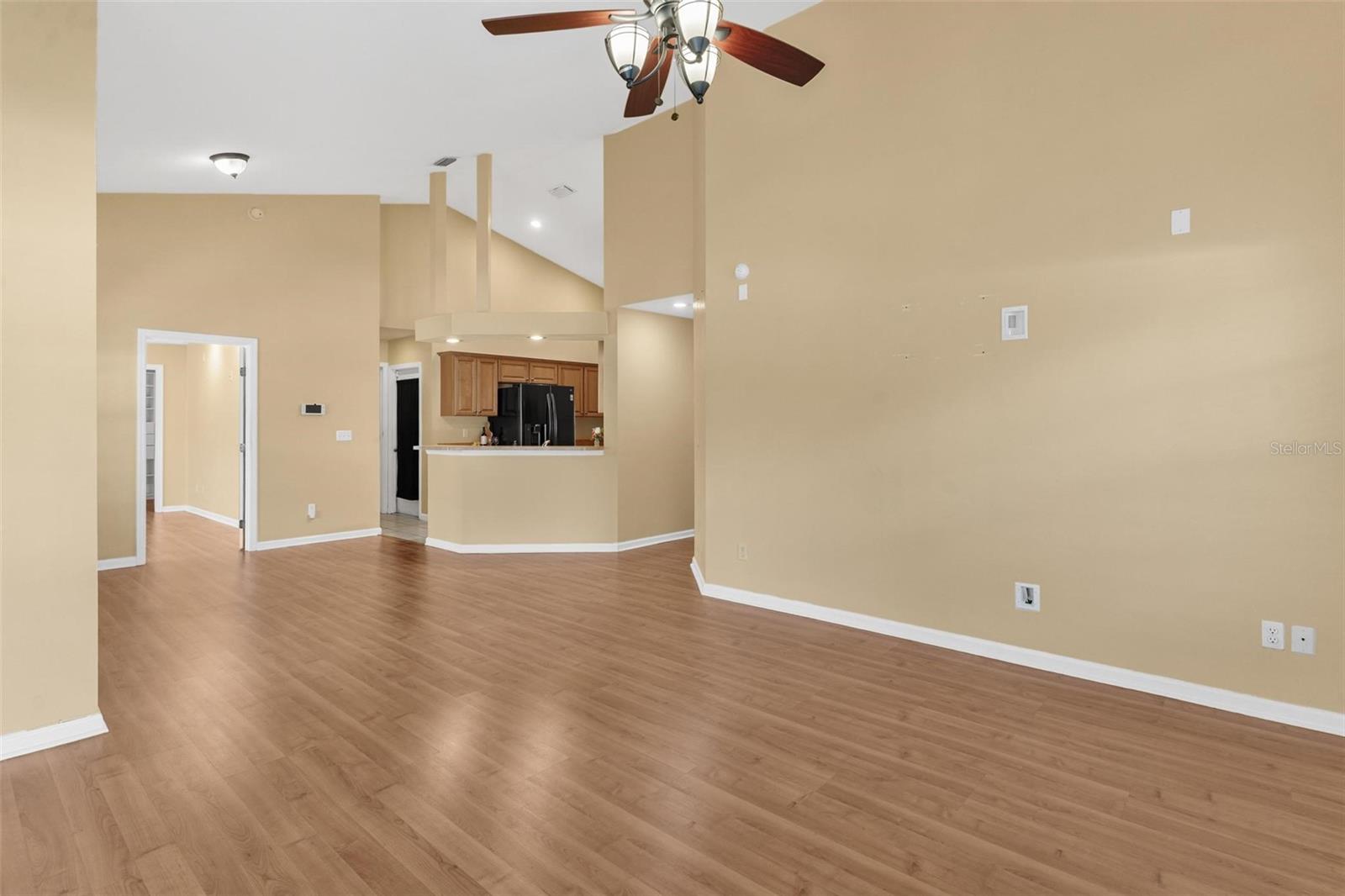 Image 8 of 55 For 25415 15th Avenue