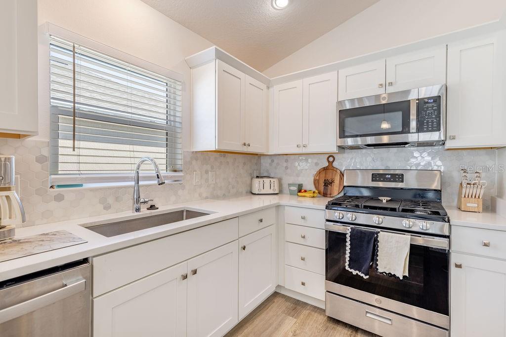 Image 2 of 36 For 1520 Sophie Street